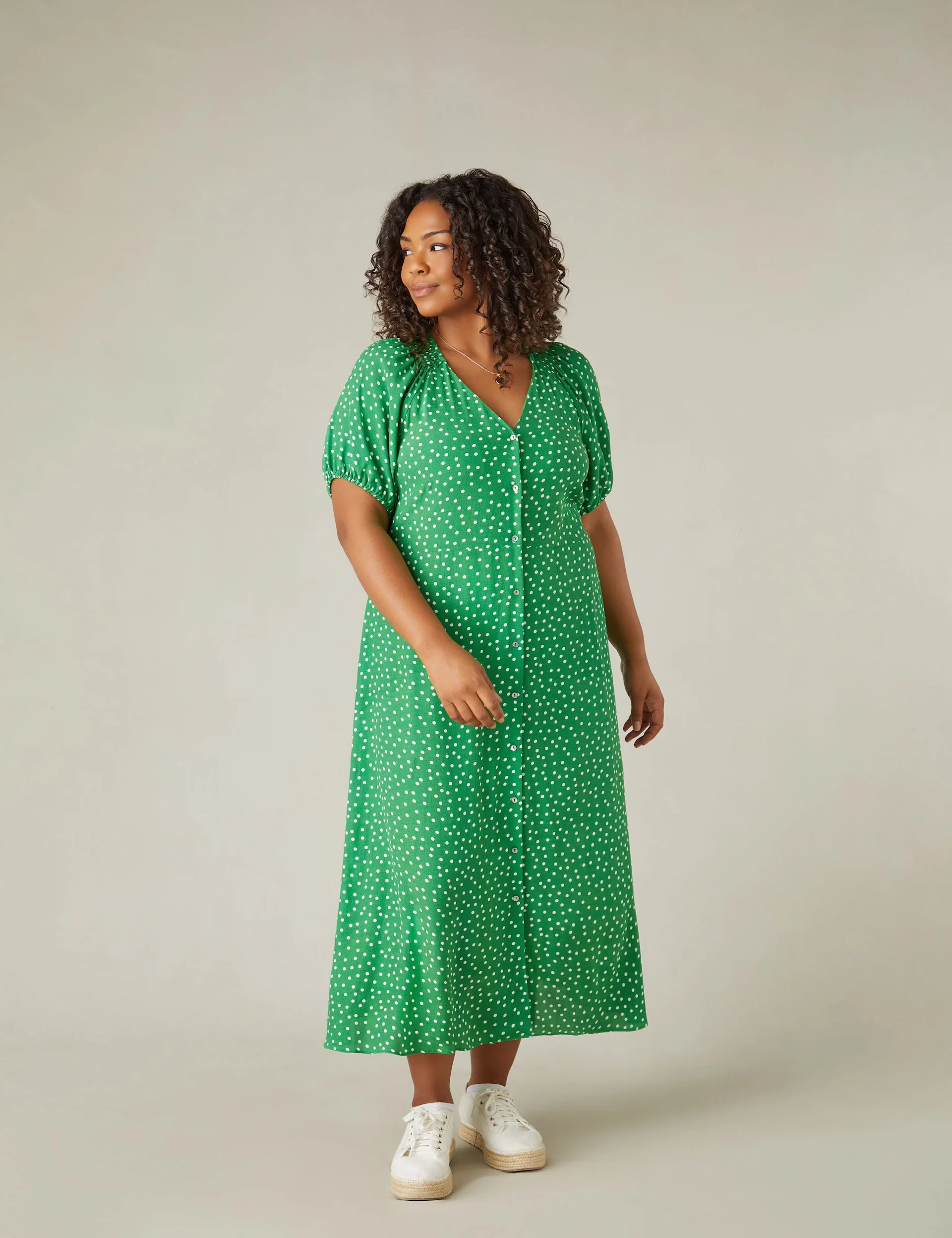 Green Spot Shirred Shoulder Midi Dress - Image 3