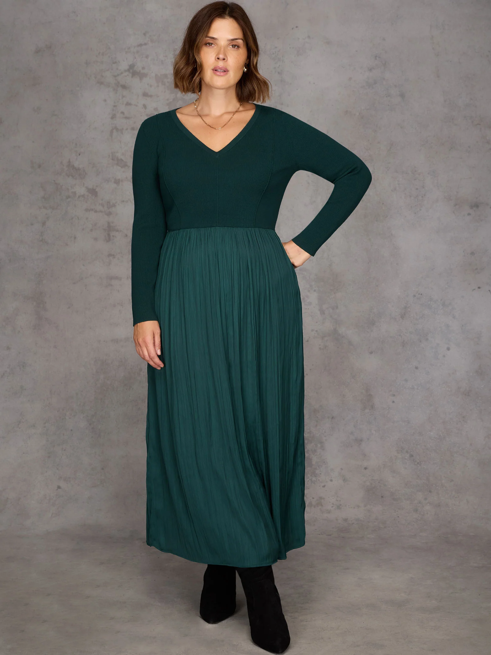 Green Knit Bodice Pleated Skirt Dress - Image 6