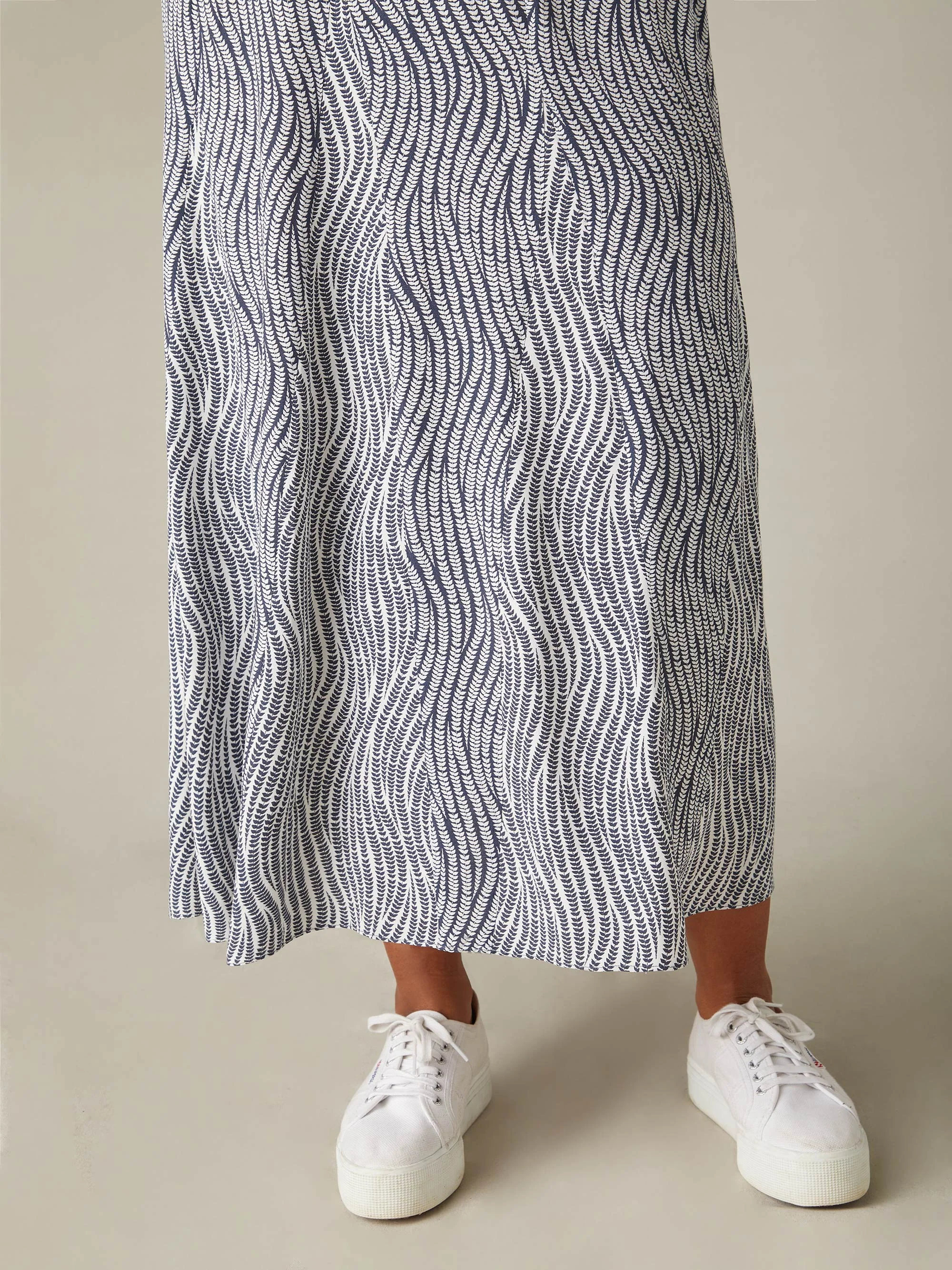 Grey Leaf Print Pleat Front Skirt - Image 4
