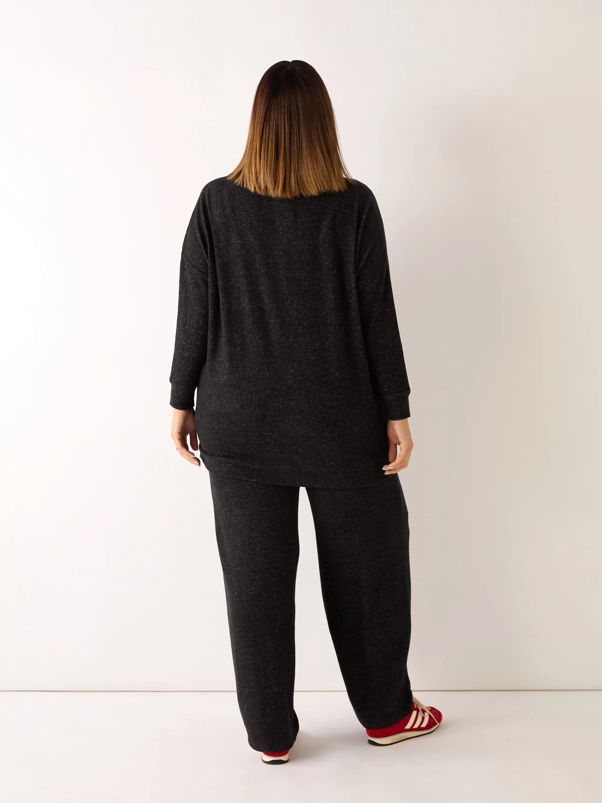 Grey Supersoft V-Neck Relaxed Longline Top - Image 4