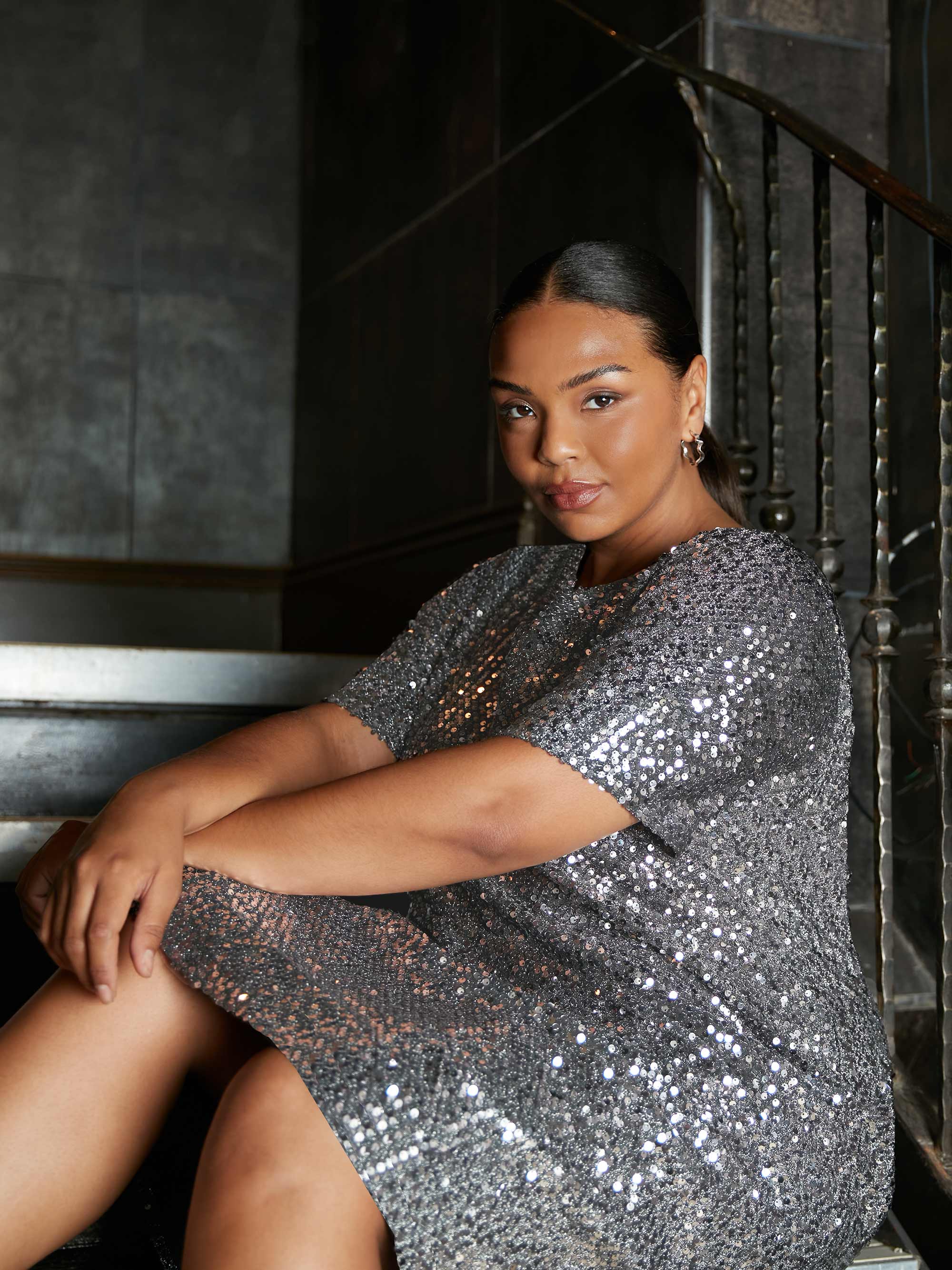 Silver Sequin Short Sleeve Dress - Image 4