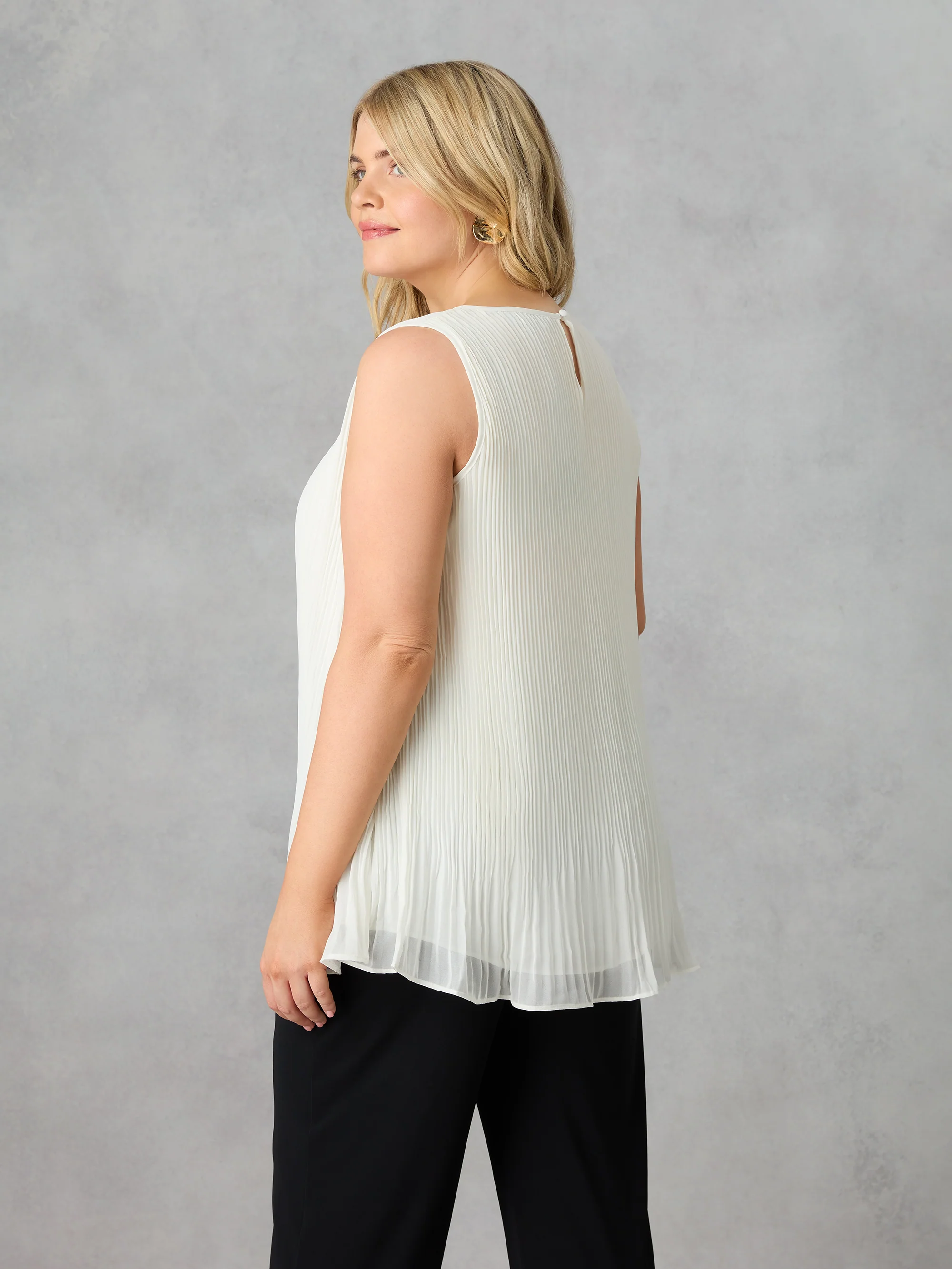 Ivory Chiffon Pleated Vest Top - Image 3