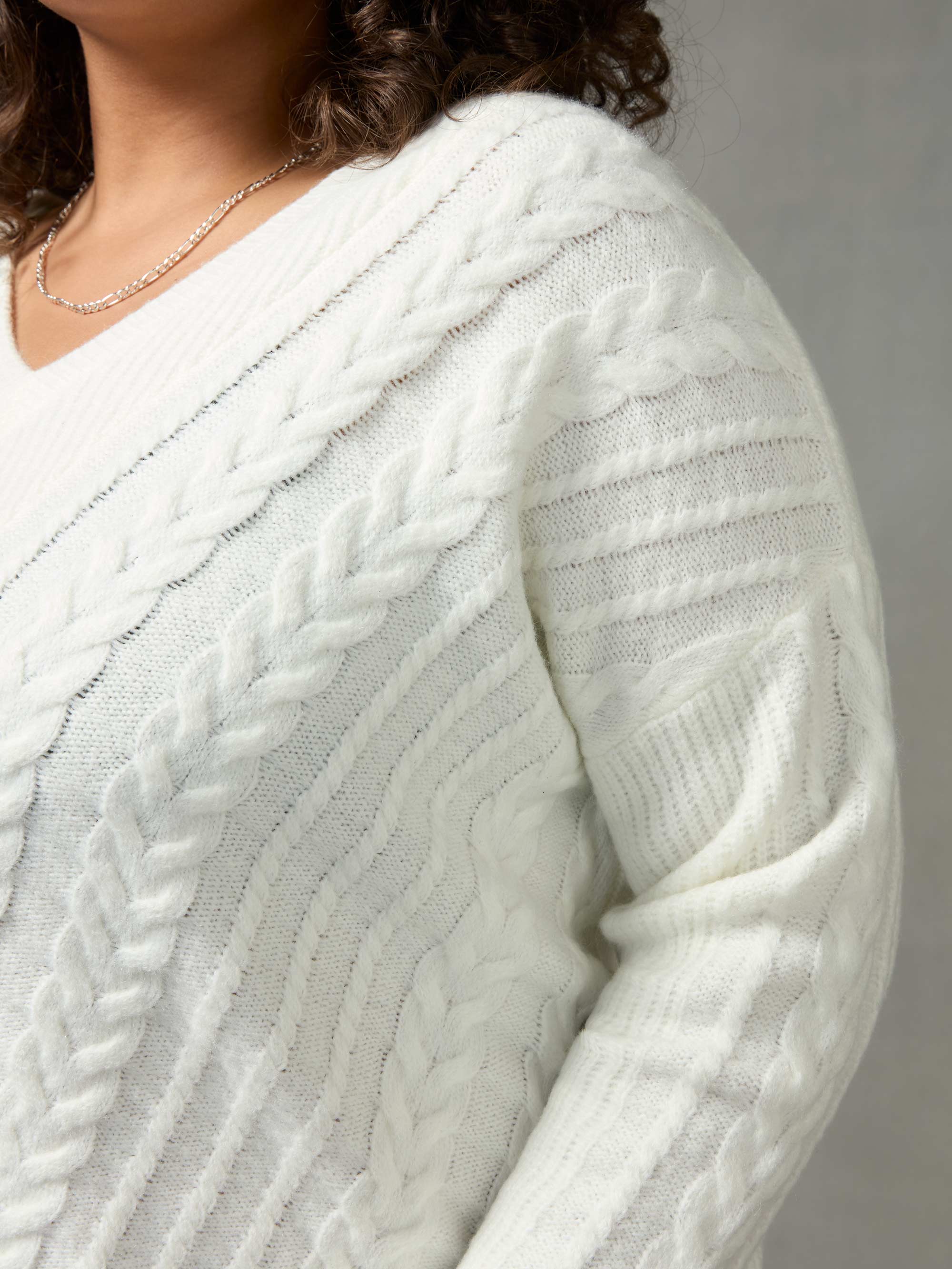 Ivory Cable Detail Jumper - Image 7
