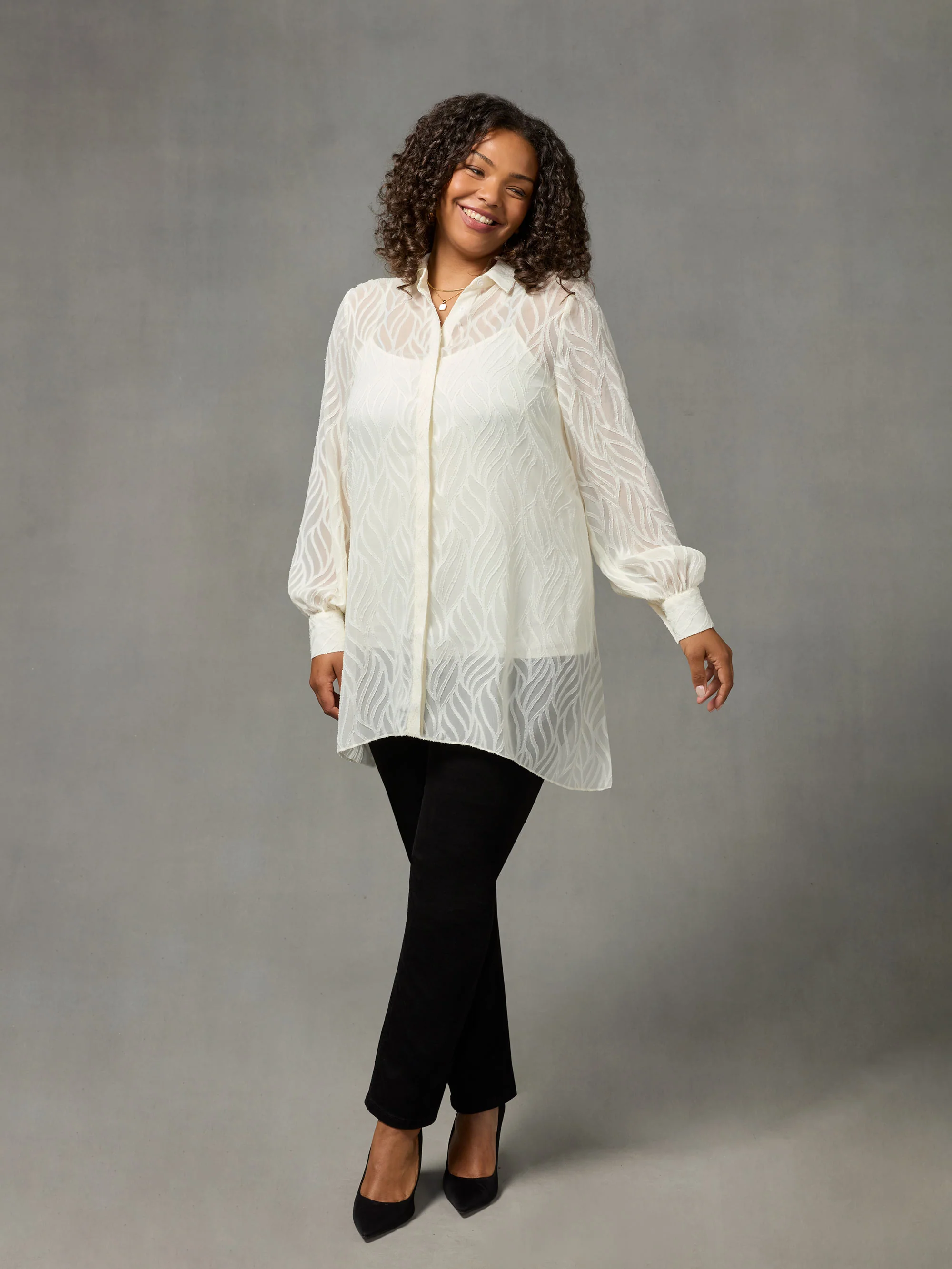 Ivory Linear Burnout Hanky Hem Shirt - Image 3