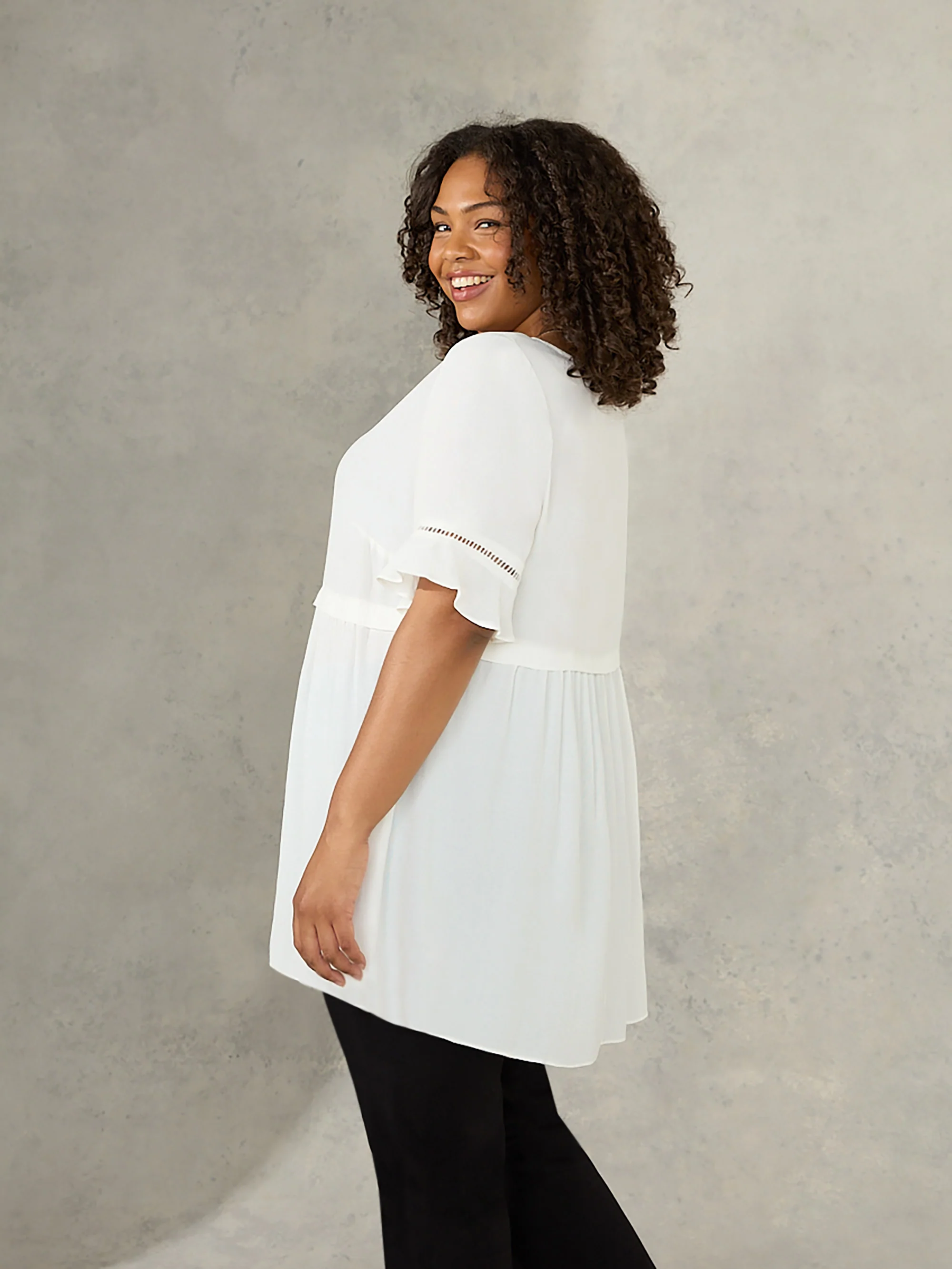 Ivory Short Sleeve Ladder Trim Blouse - Image 3