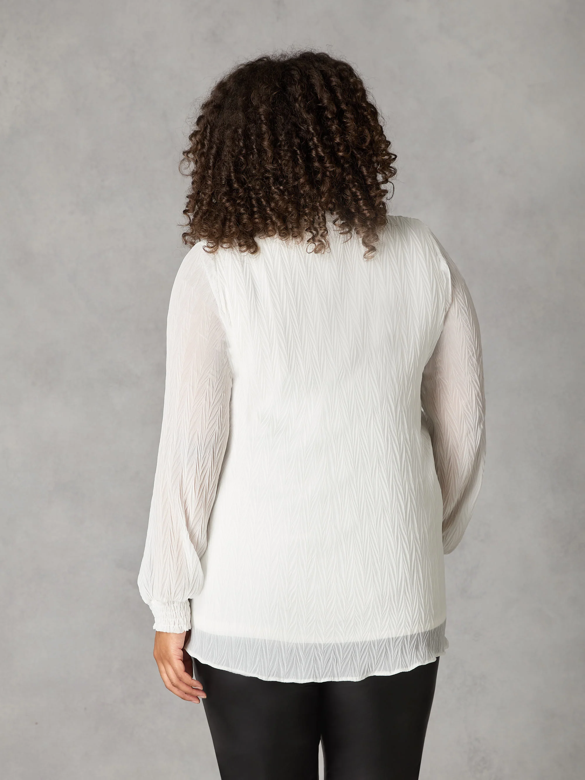 Ivory Textured Rib Trim Blouse - Image 4