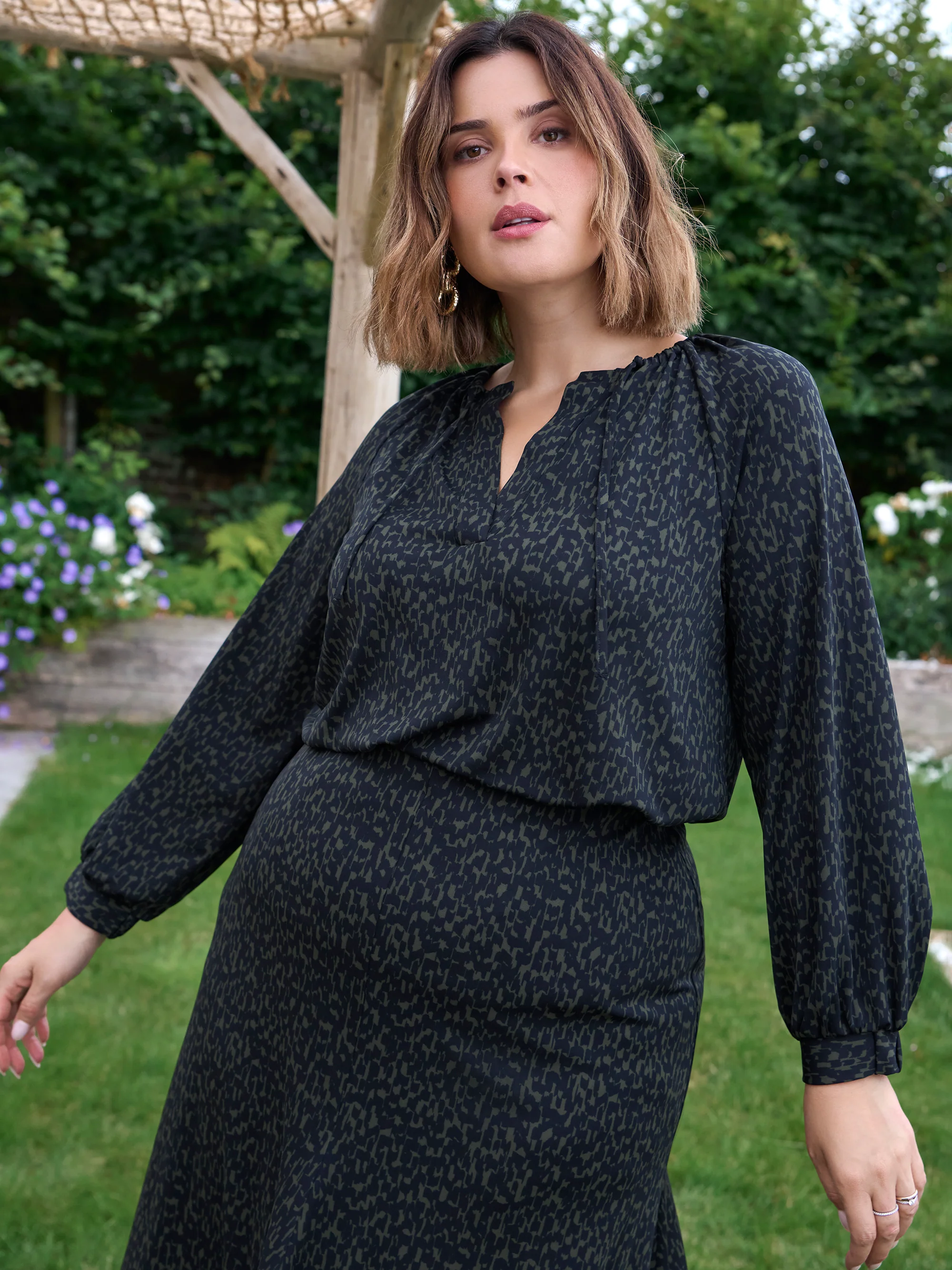 Khaki Dash Print V-Neck Jersey Raglan Sleeve Blouse - Image 2