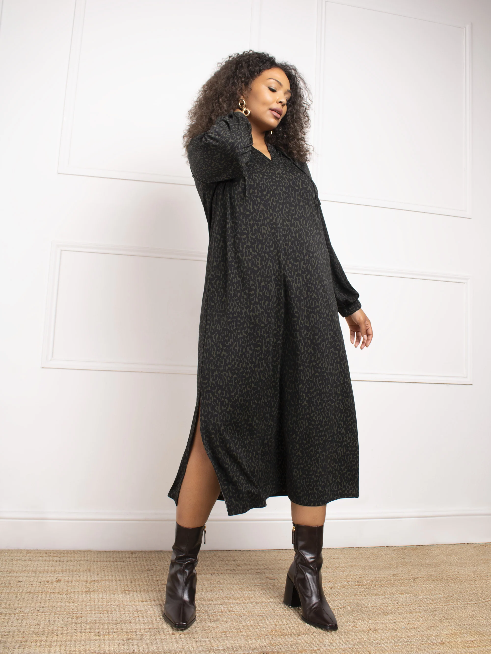 Khaki Dash Print V-Neck Midi Dress - Image 3