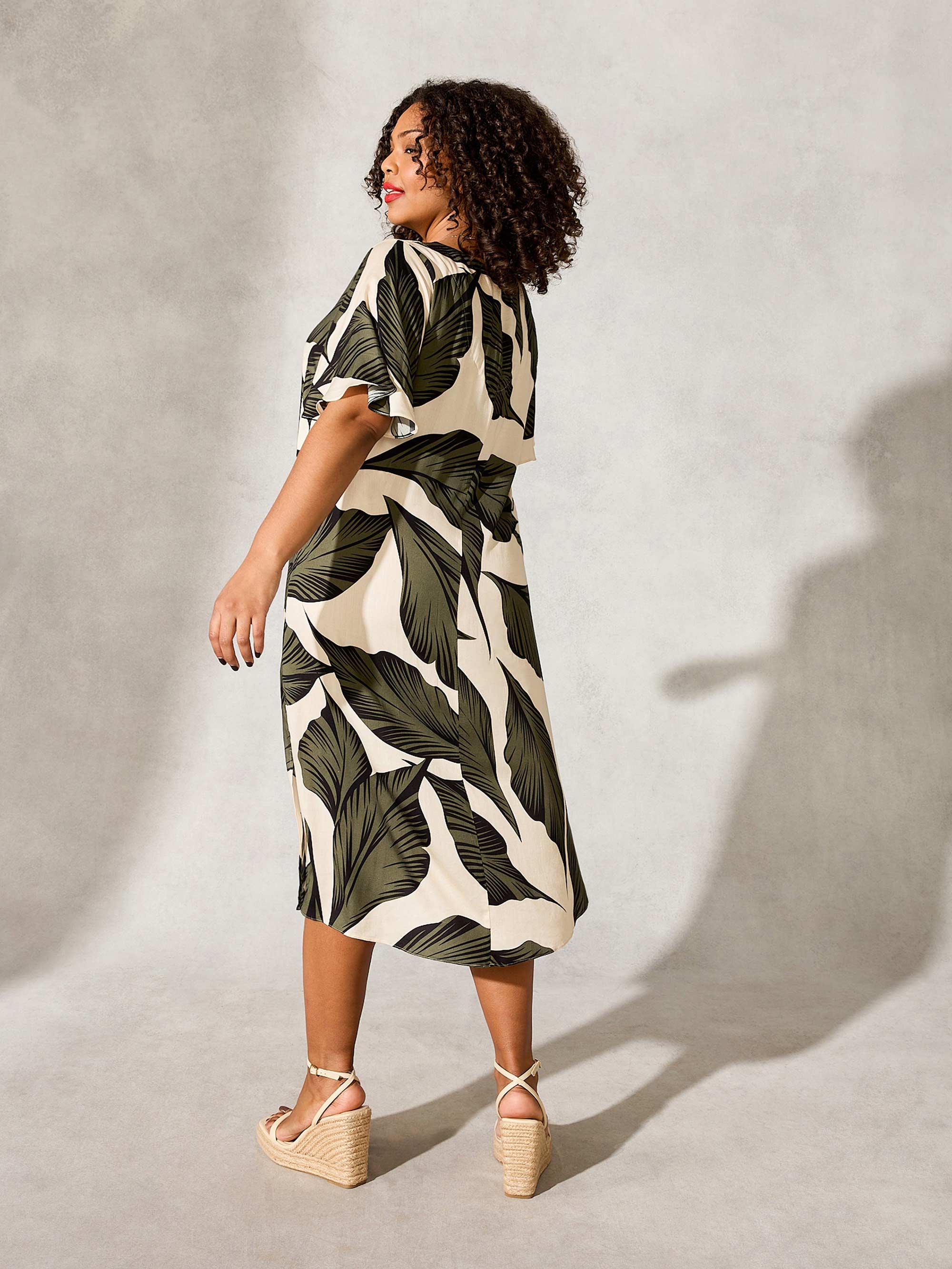 Khaki Palm Print Midi Shift Dress - Image 4