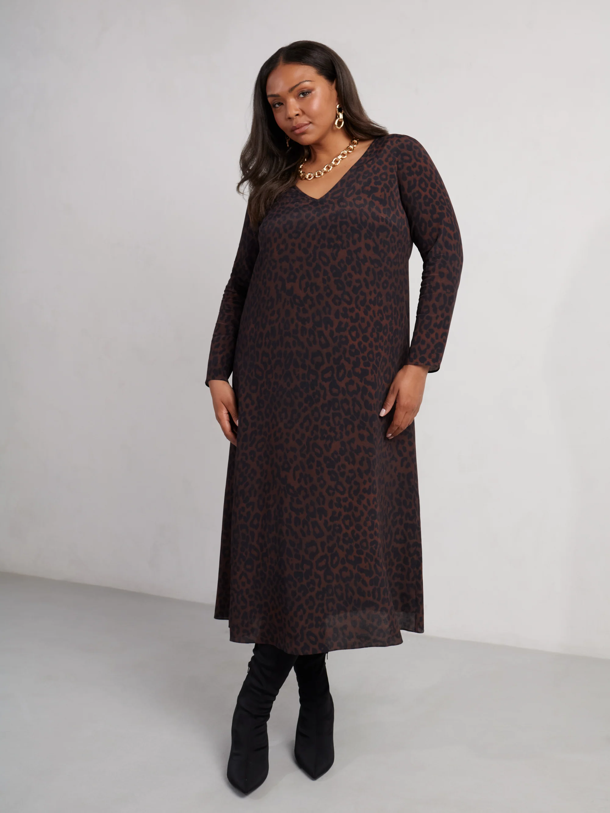 Chocolate Leopard Print V-Neck Long Sleeve Midaxi Dress - Image 3