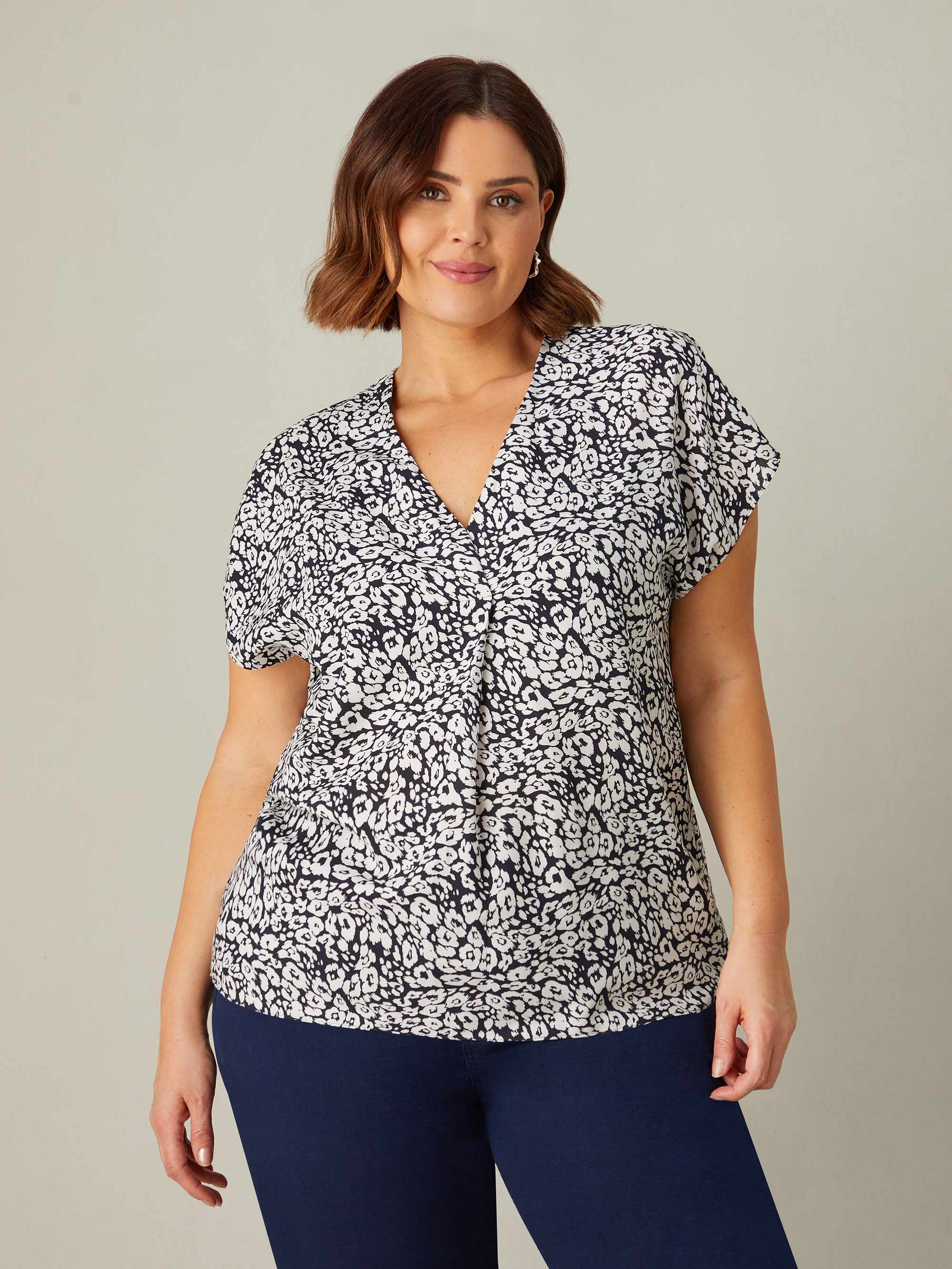Mono Animal Pleat Front Top - Image 3