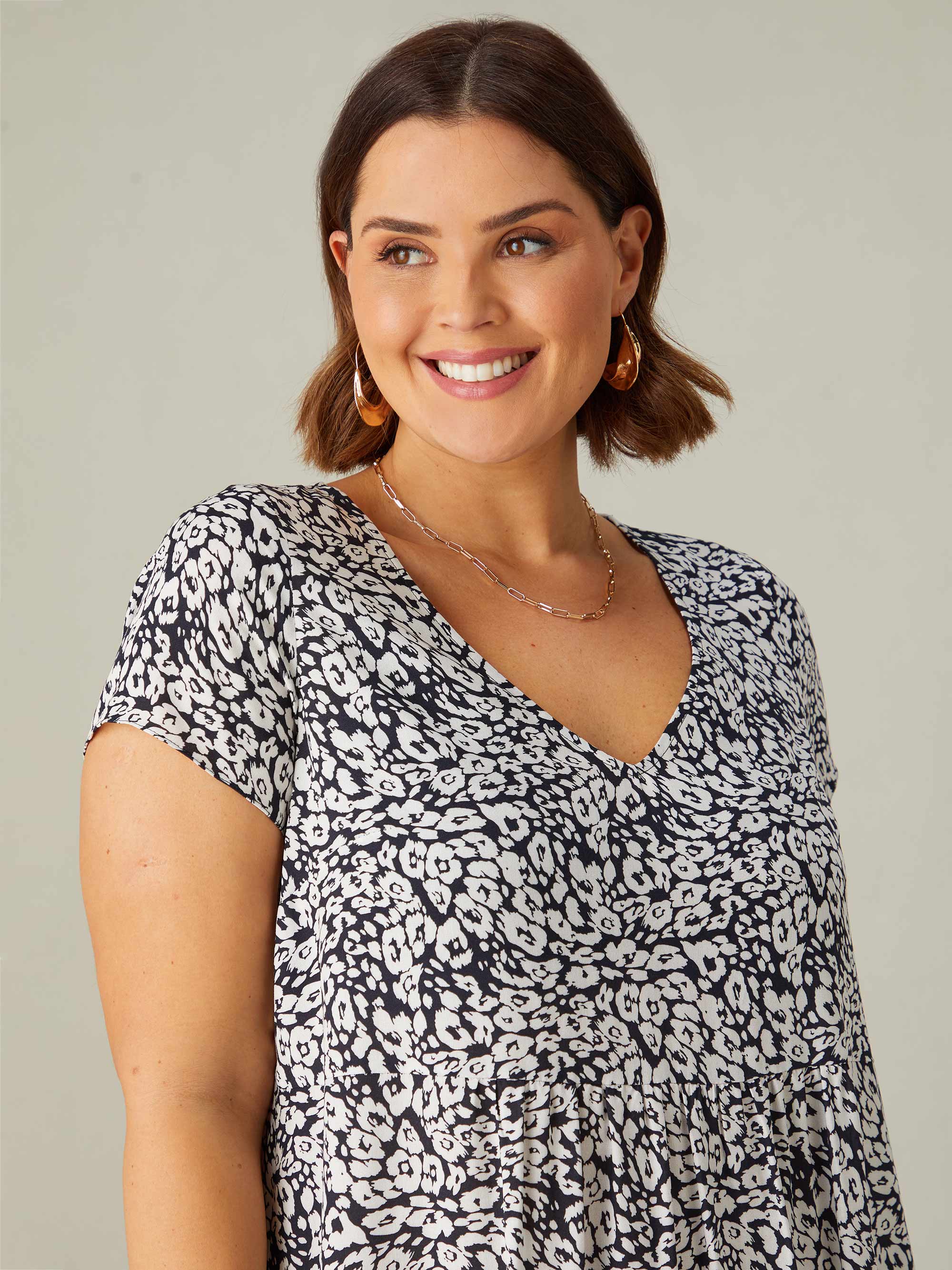 Mono Animal Tiered Midi Dress - Image 4