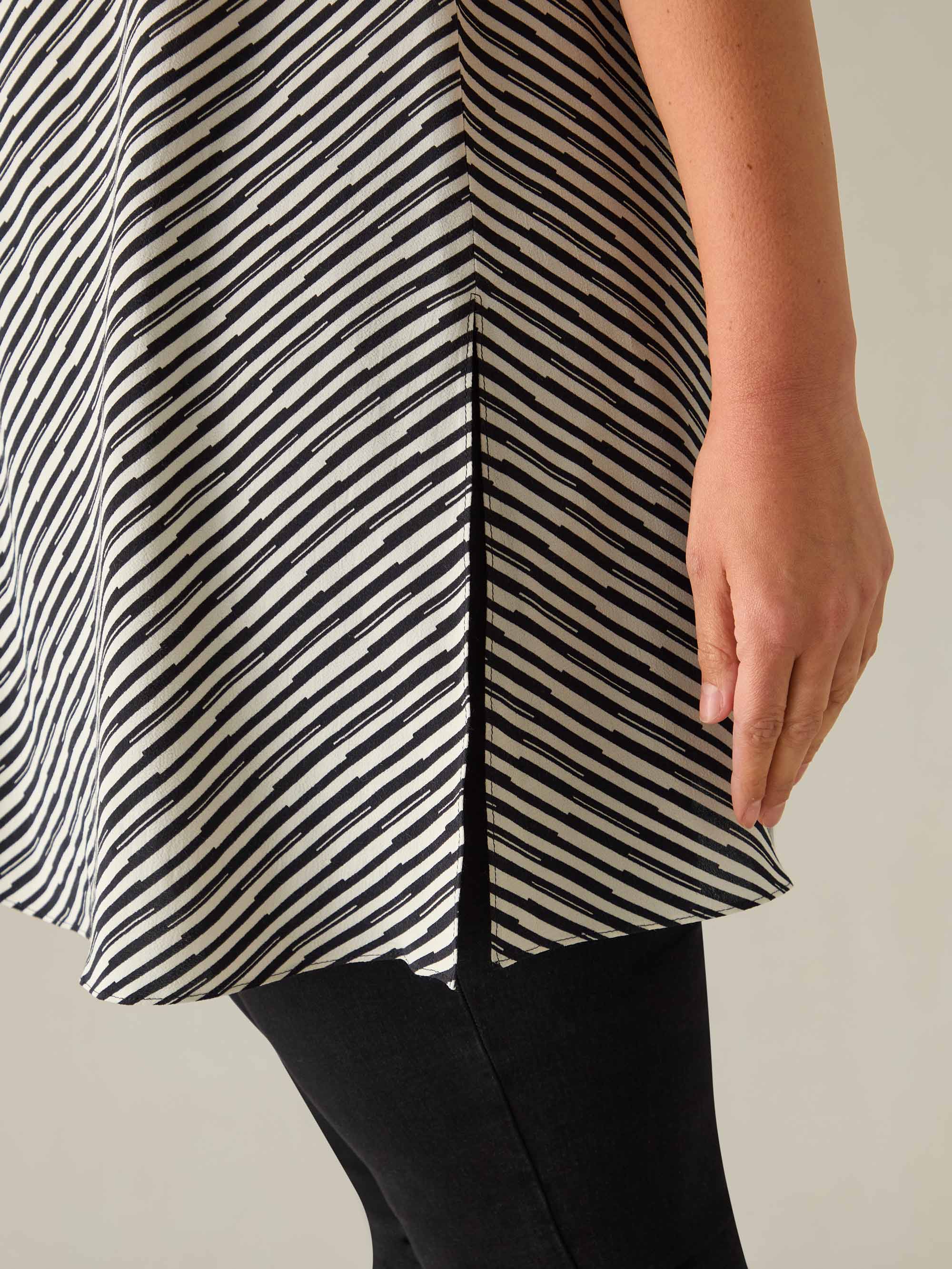 Mono Stripe Split Front Tunic - Image 4