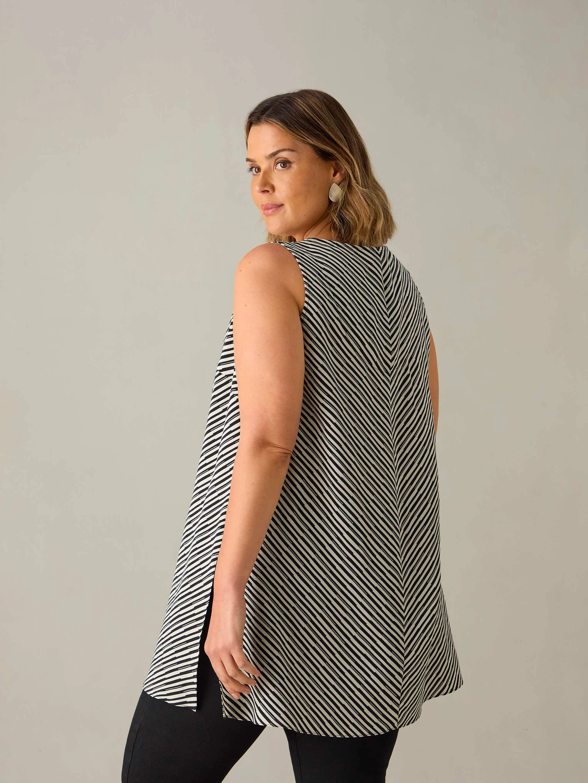Mono Stripe Split Front Tunic - Image 5