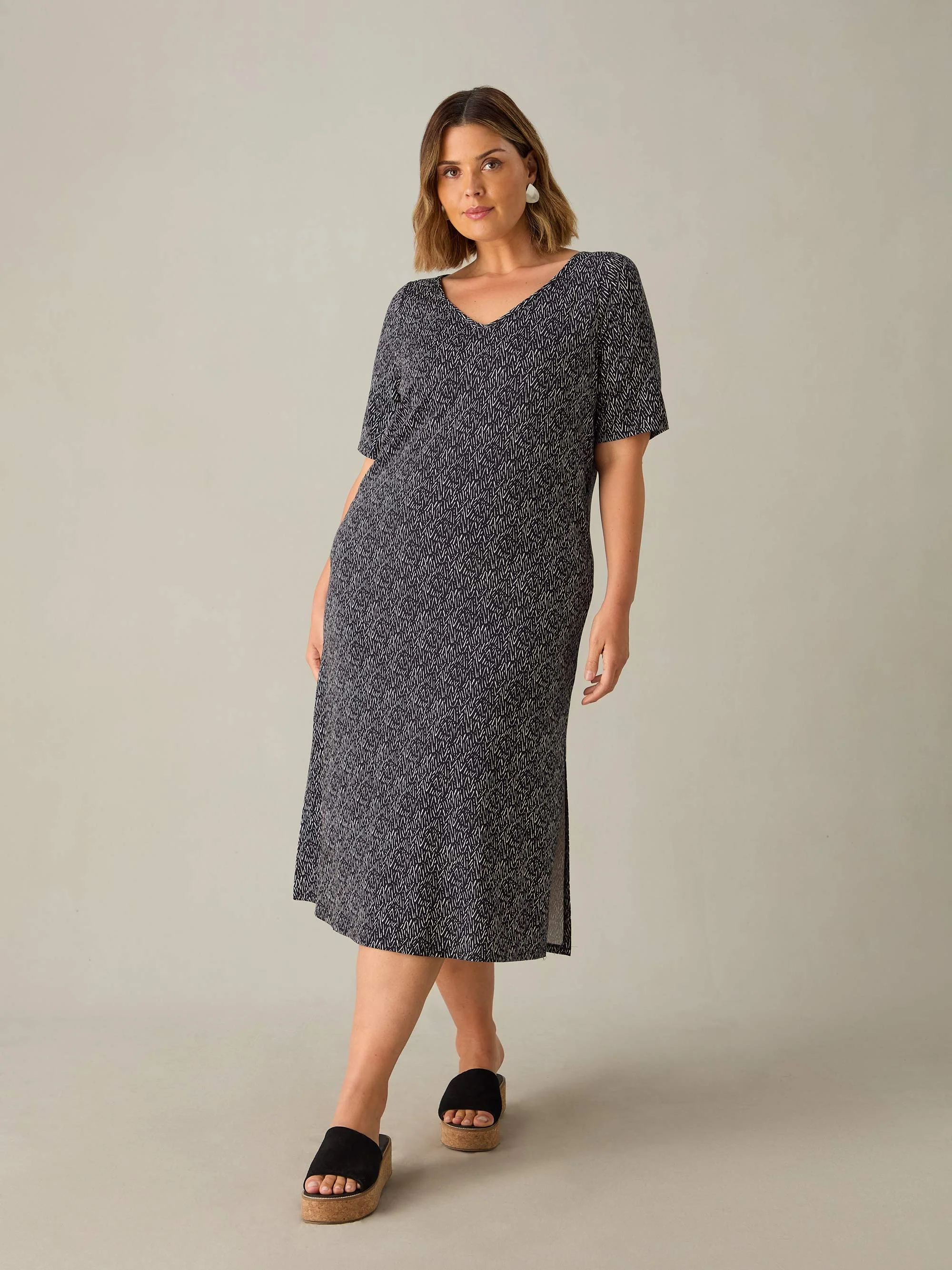 Mono Dash Print Jersey V-Neck Midi Dress - Image 4
