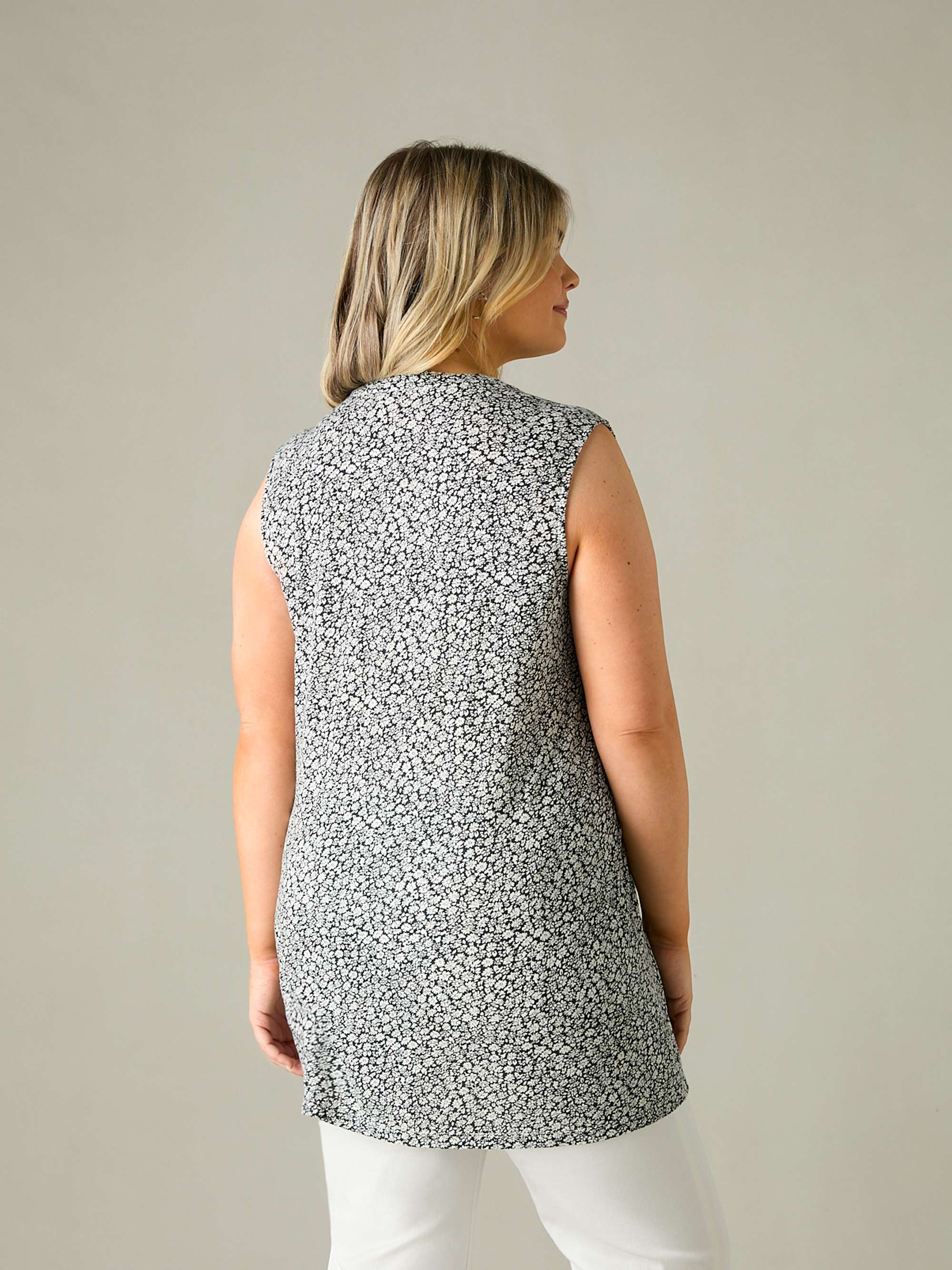 Mono Ditsy Jersey V-Neck Tunic - Image 4