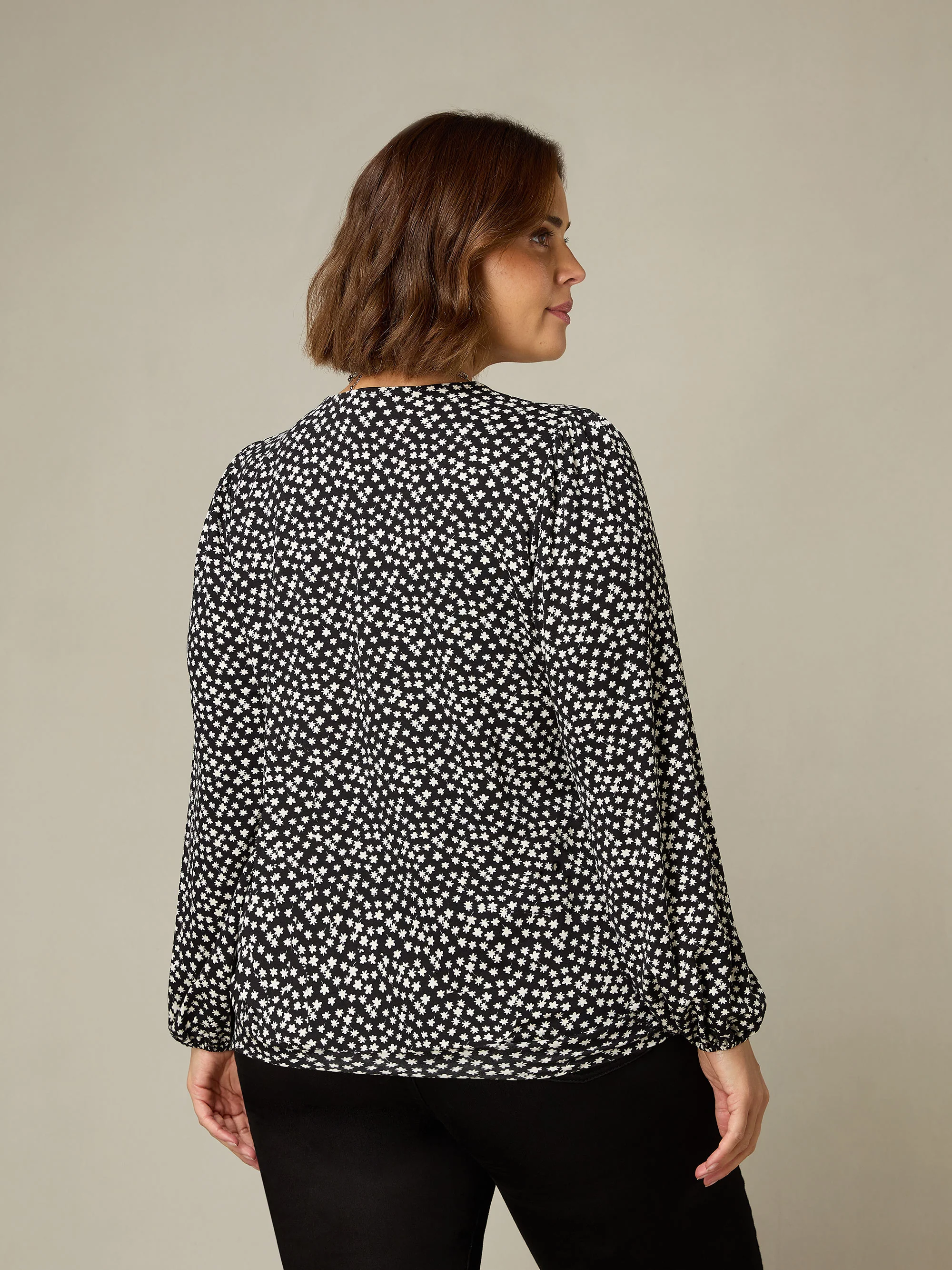 Mono Ditsy Print Jersey Pleat Front Top - Image 3