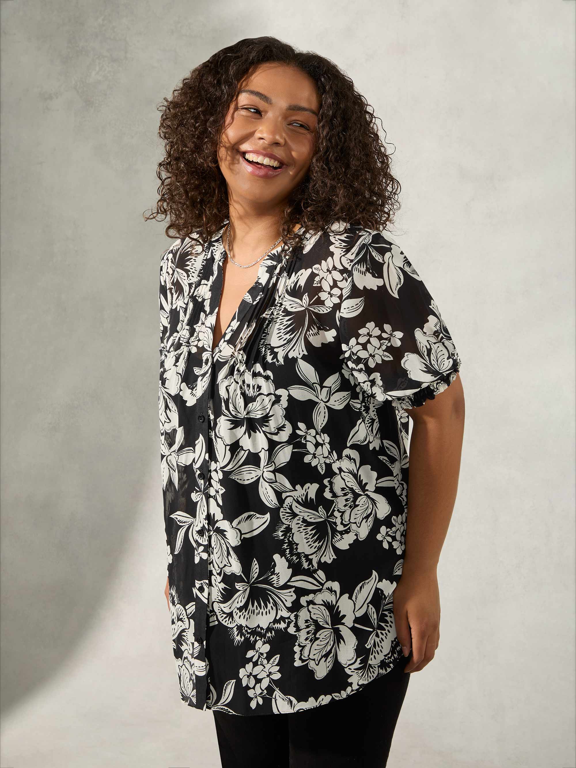 Mono Floral Pintuck Blouse - Image 2