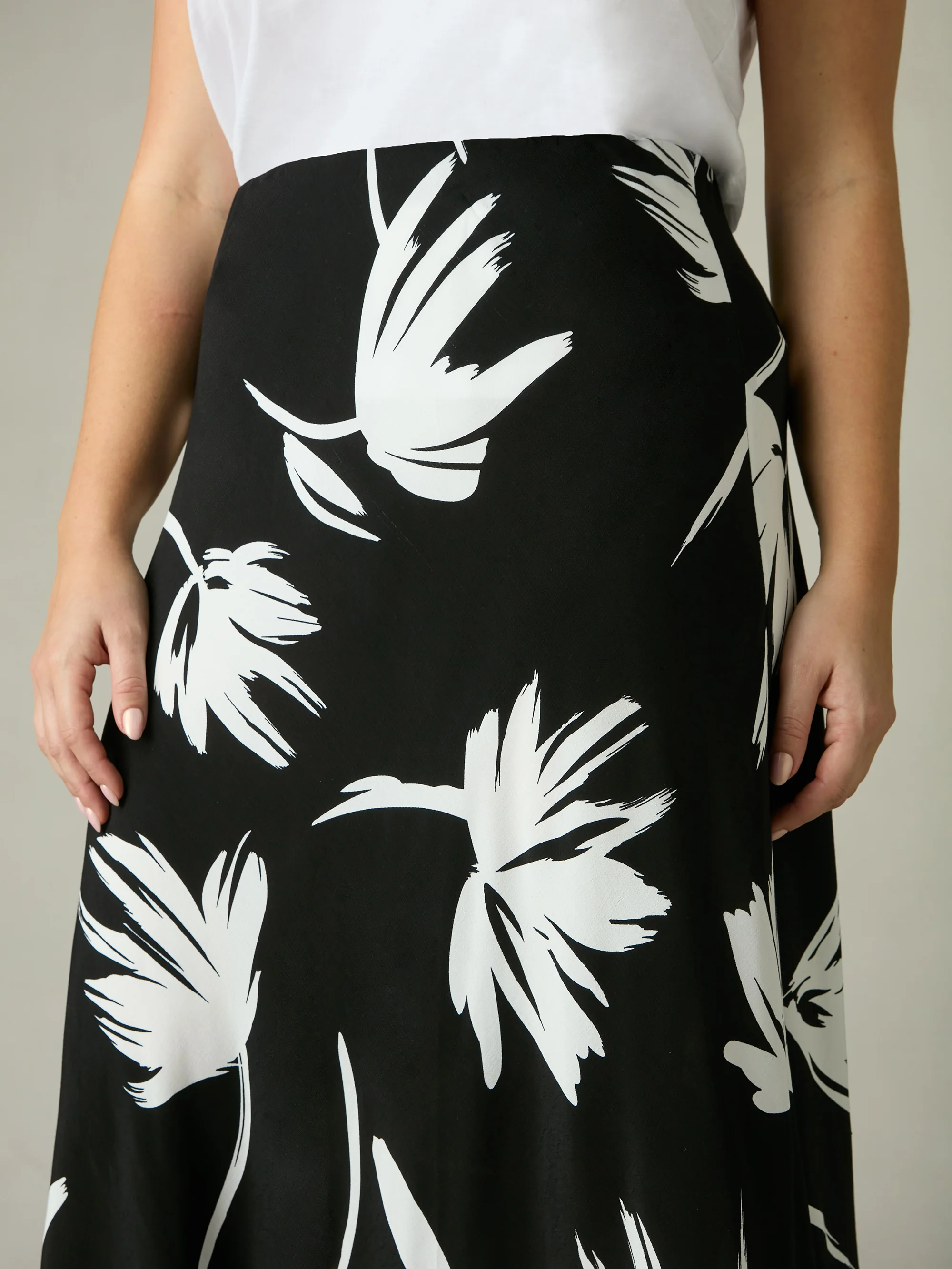 Mono Floral Print Bias Cut Skirt - Image 4