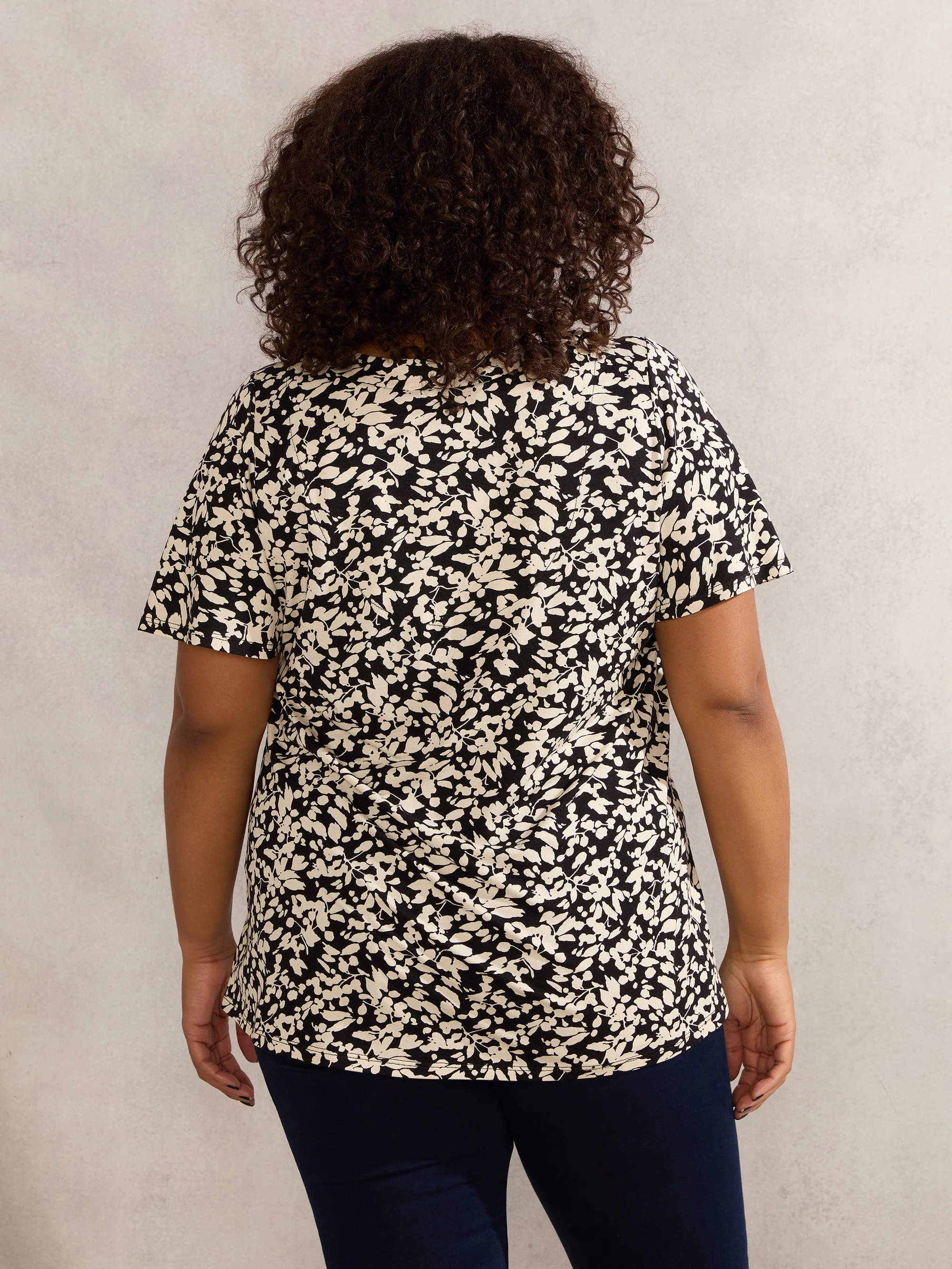 Mono Floral Print Jersey Pleat Front Top - Image 3