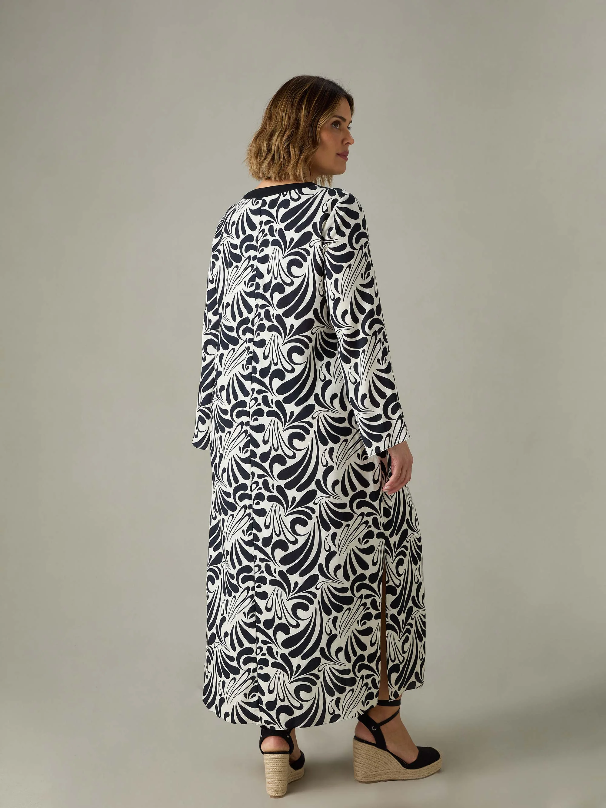 Mono Floral Print Maxi Dress - Image 6