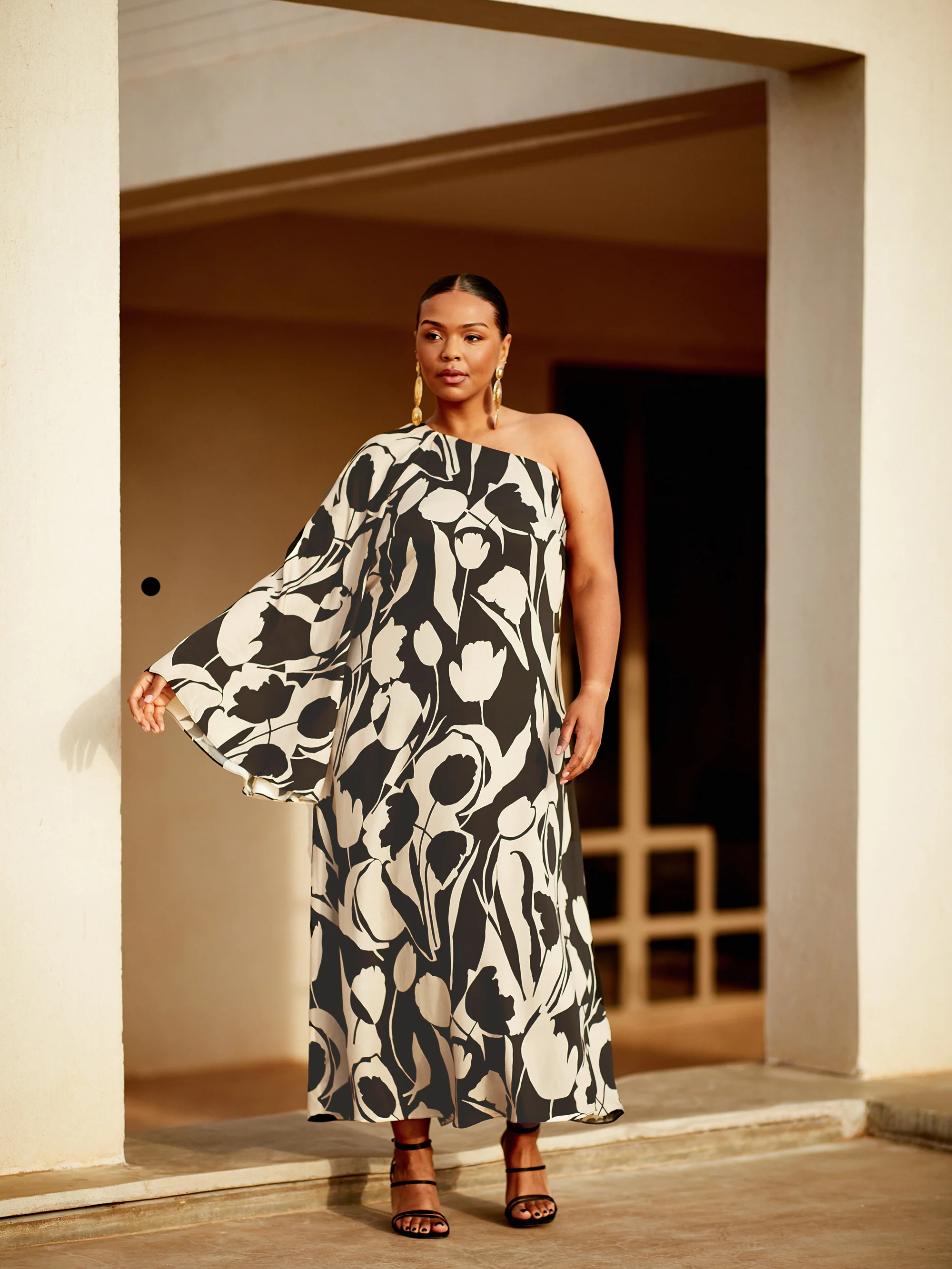 Mono Floral Print One Shoulder Maxi Dress - Image 2
