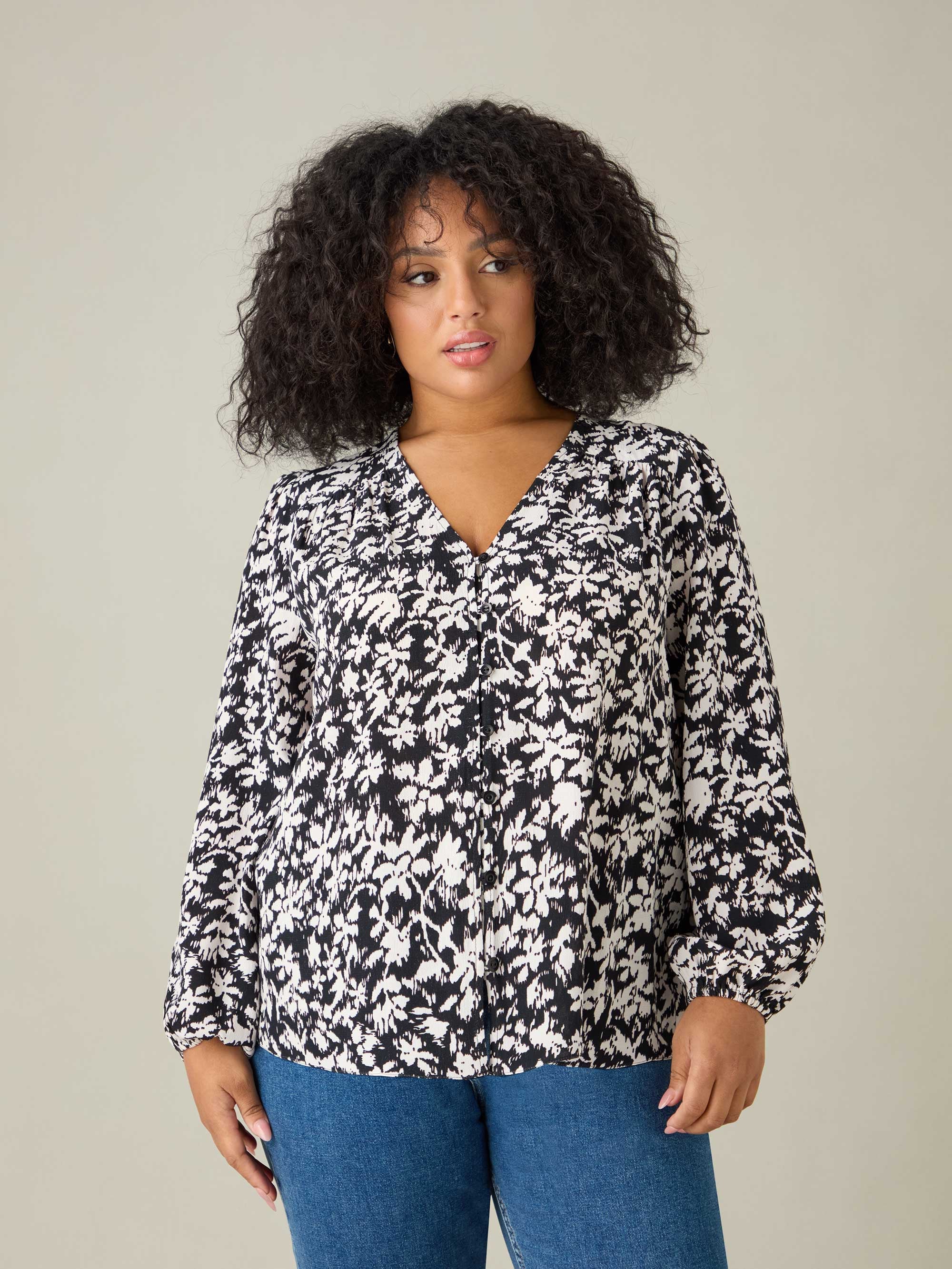 Mono Floral V-Neck Button Blouse - Image 6