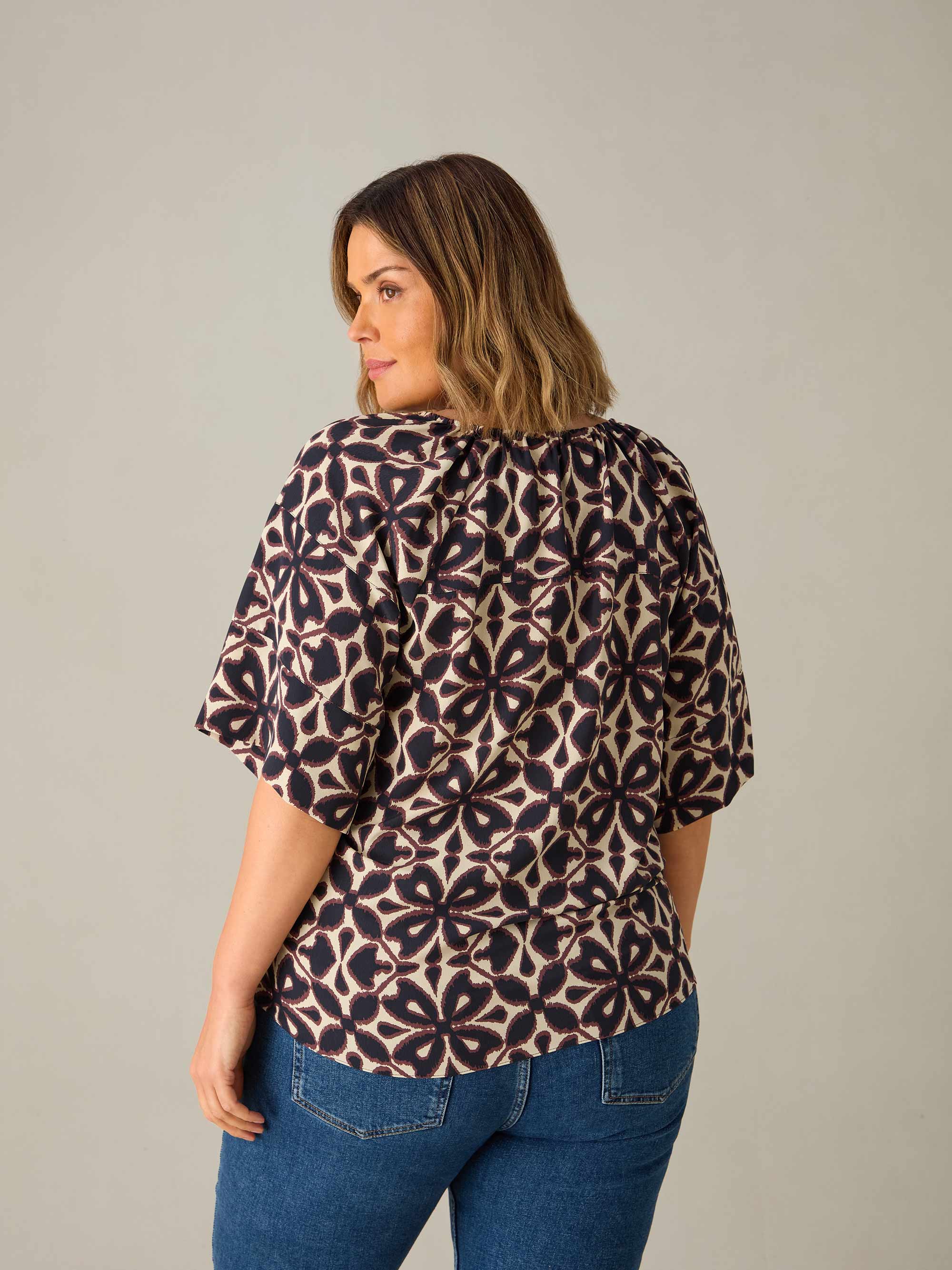 Mono Geo Raglan Sleeve Blouse - Image 4