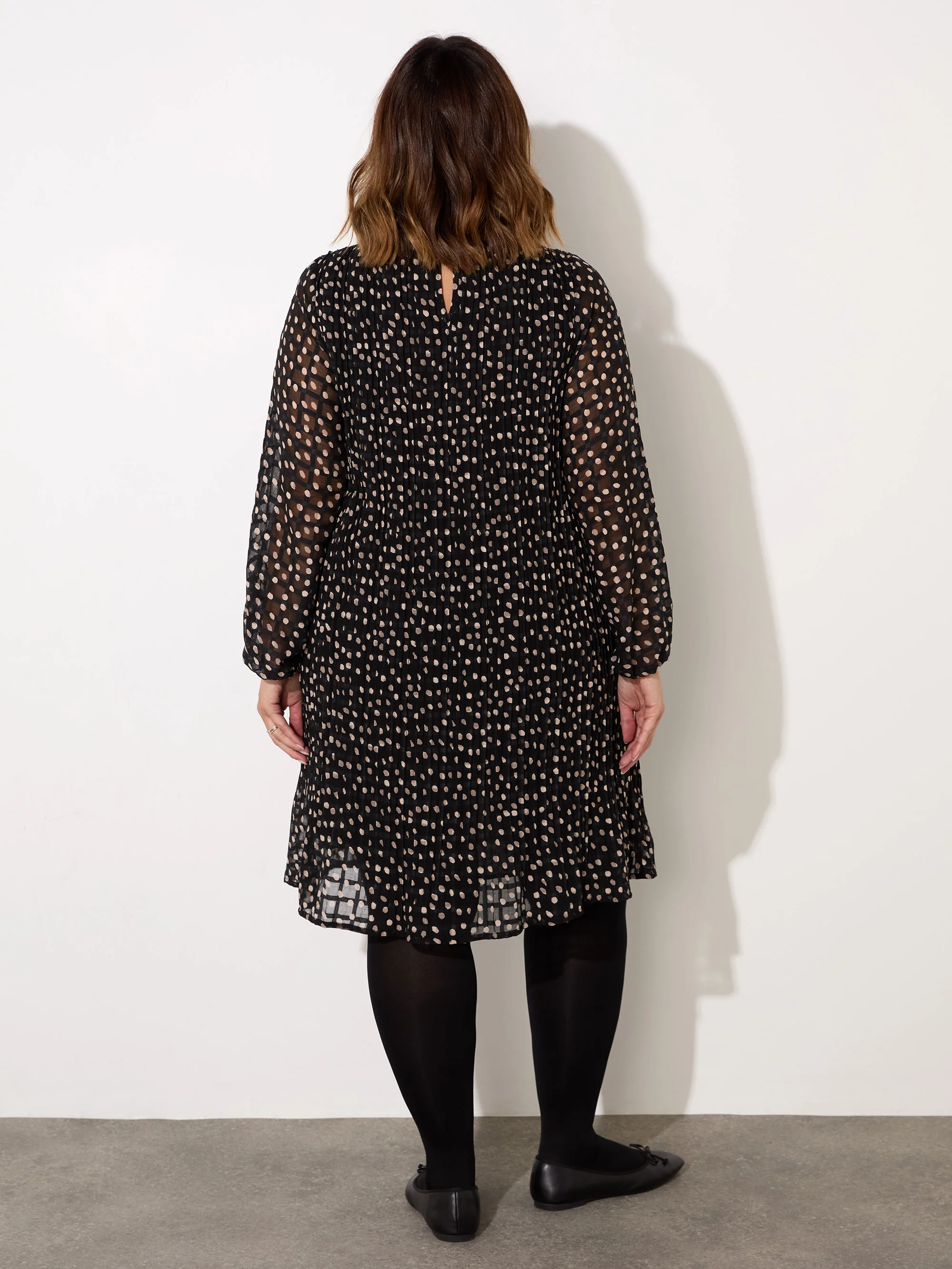 Mono Polka Dot Pleat Dress - Image 4