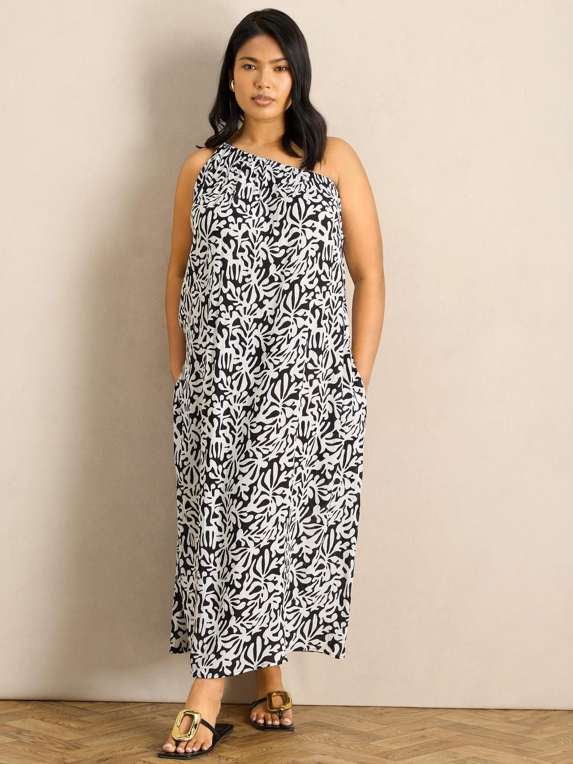Mono Print One Shoulder Crinkle Maxi Dress - Image 3