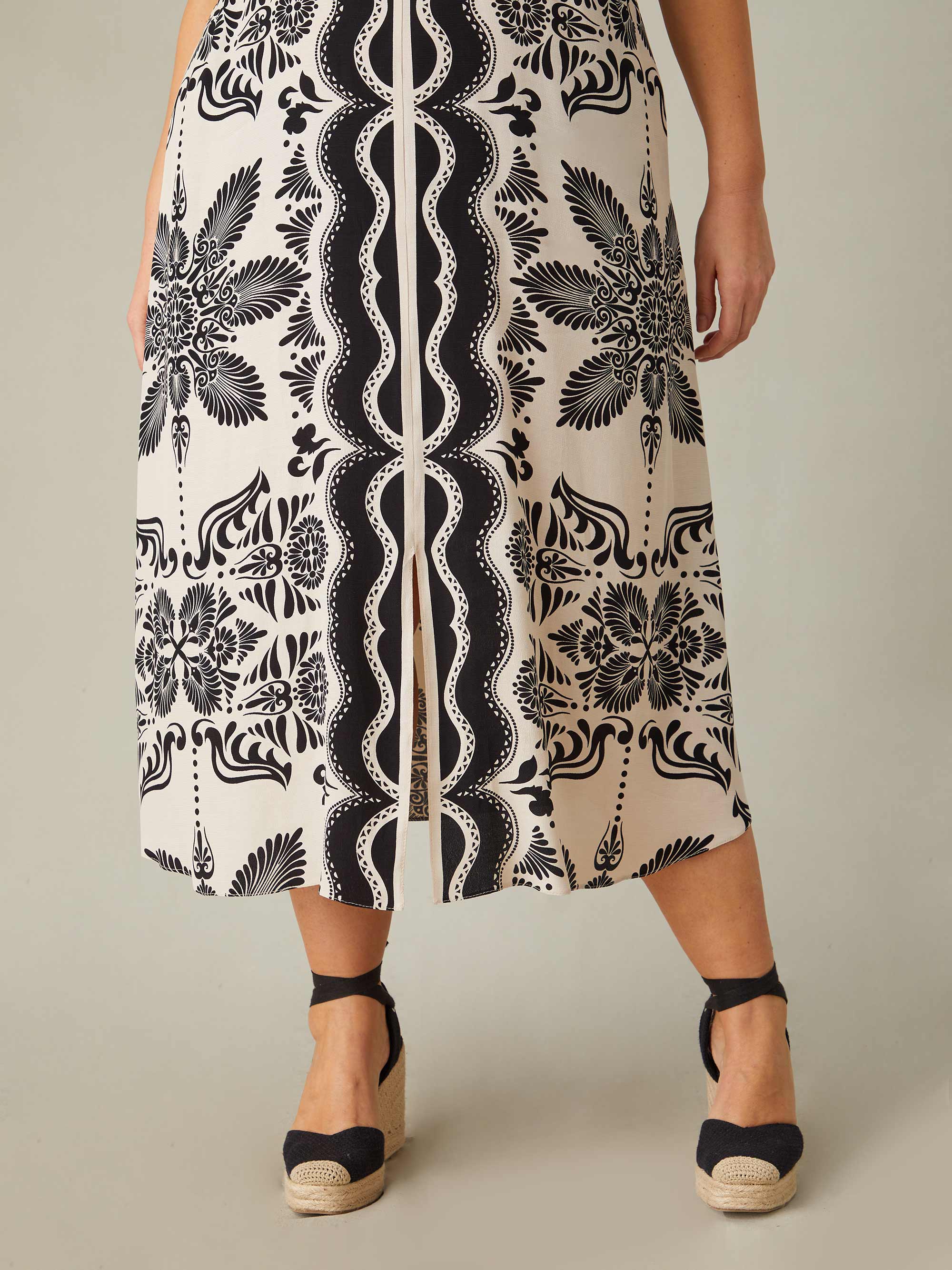 Mono Scarf Print Midaxi Dress - Image 3