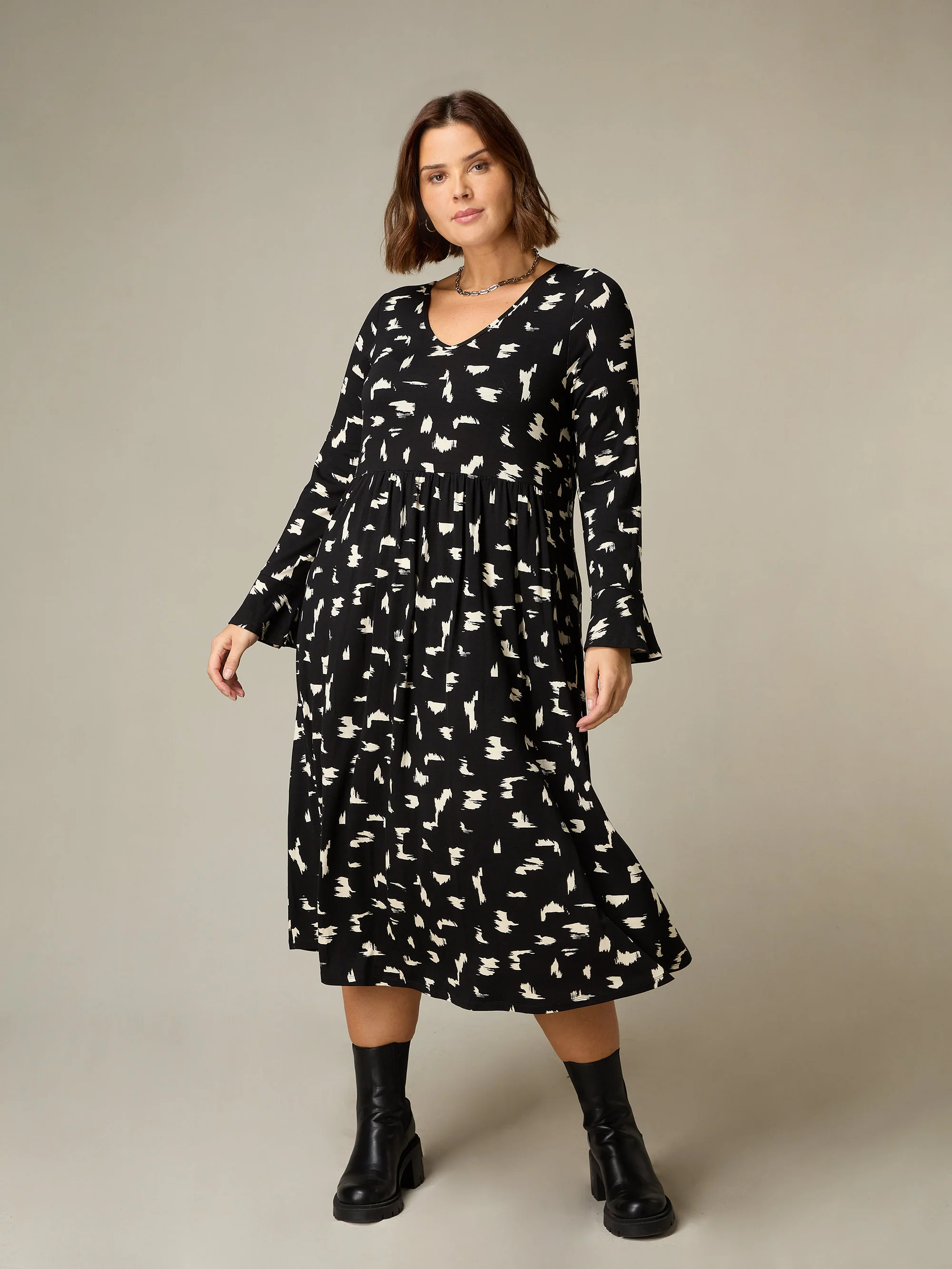 Mono Smudge Print Jersey Midi Dress - Image 4