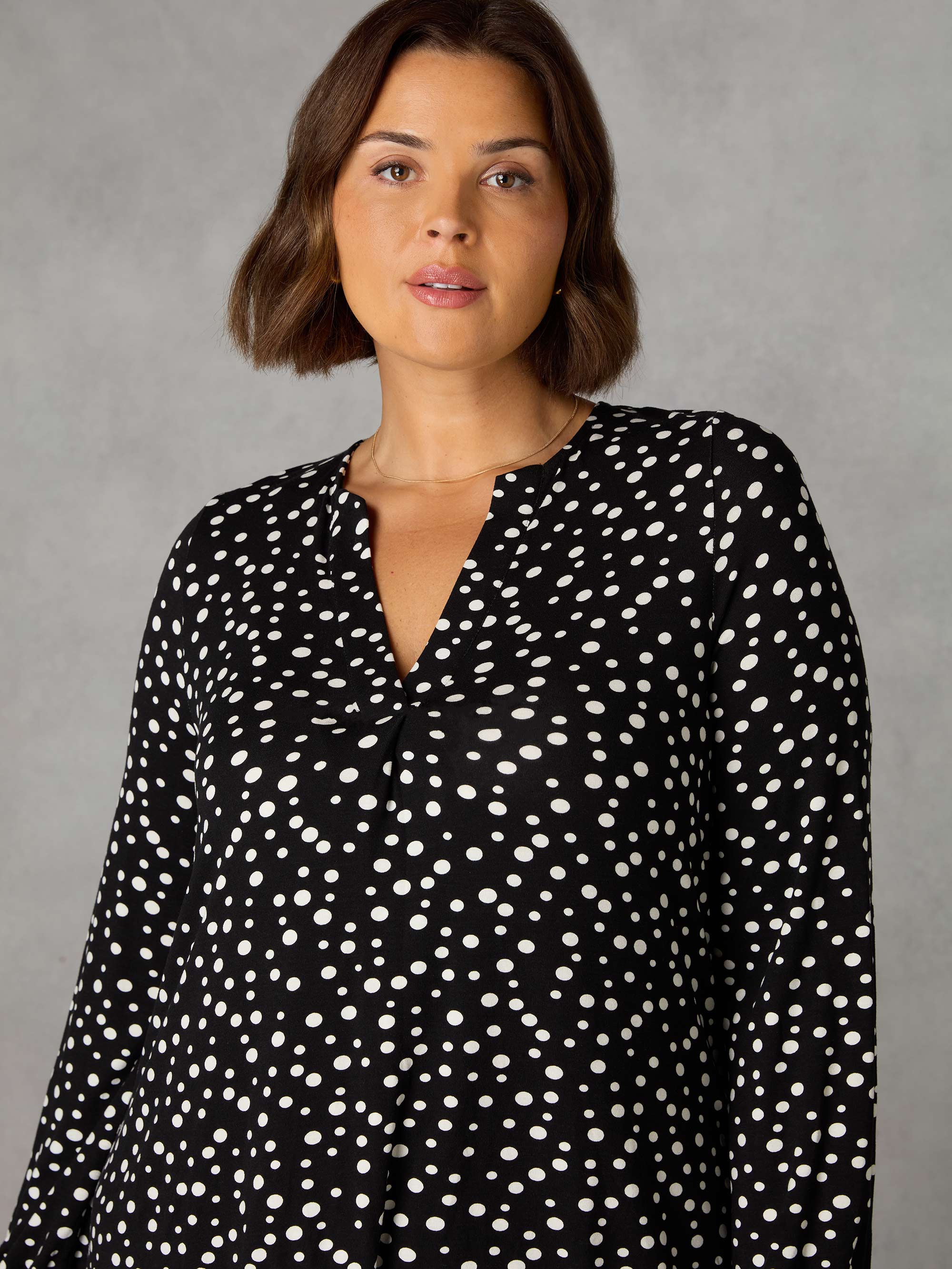 Mono Spot Print Jersey Notch Front Top - Image 3