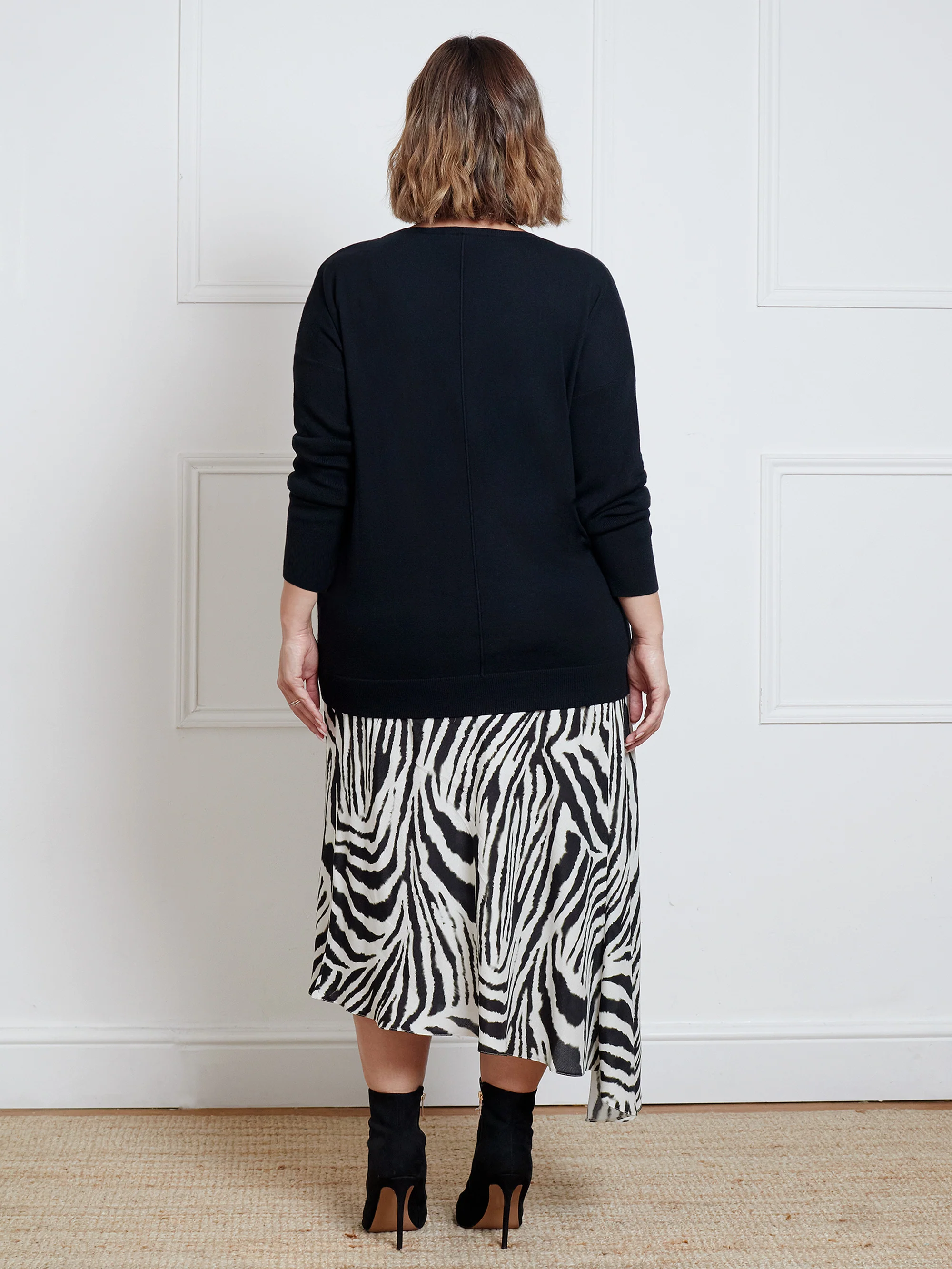 Mono Zebra Print Asymmetric Midi Skirt - Image 4