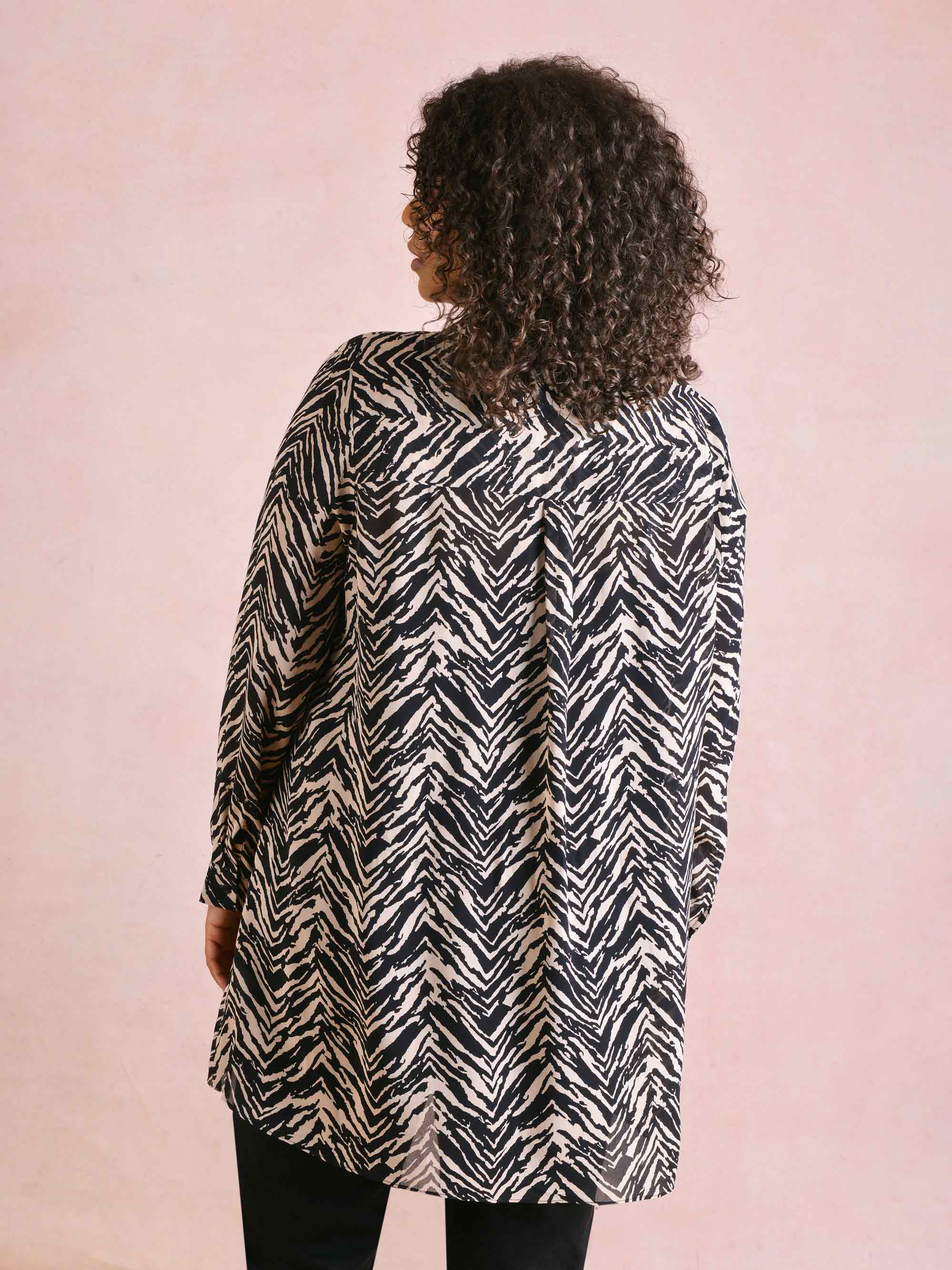 Mono Zebra Print Longline Shirt - Image 4
