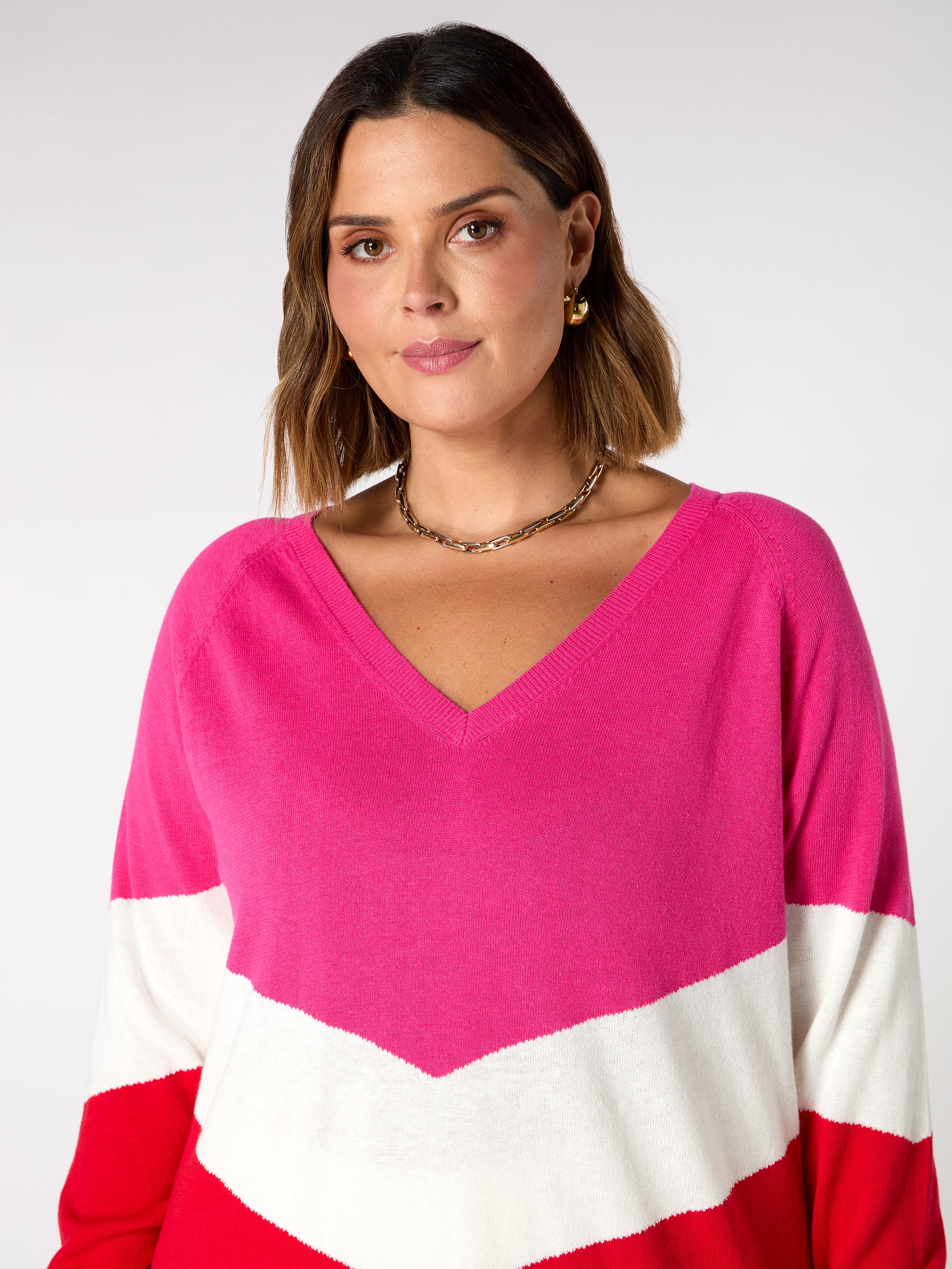 Multi Knitted V-Neck Relaxed Jumper - Image 4