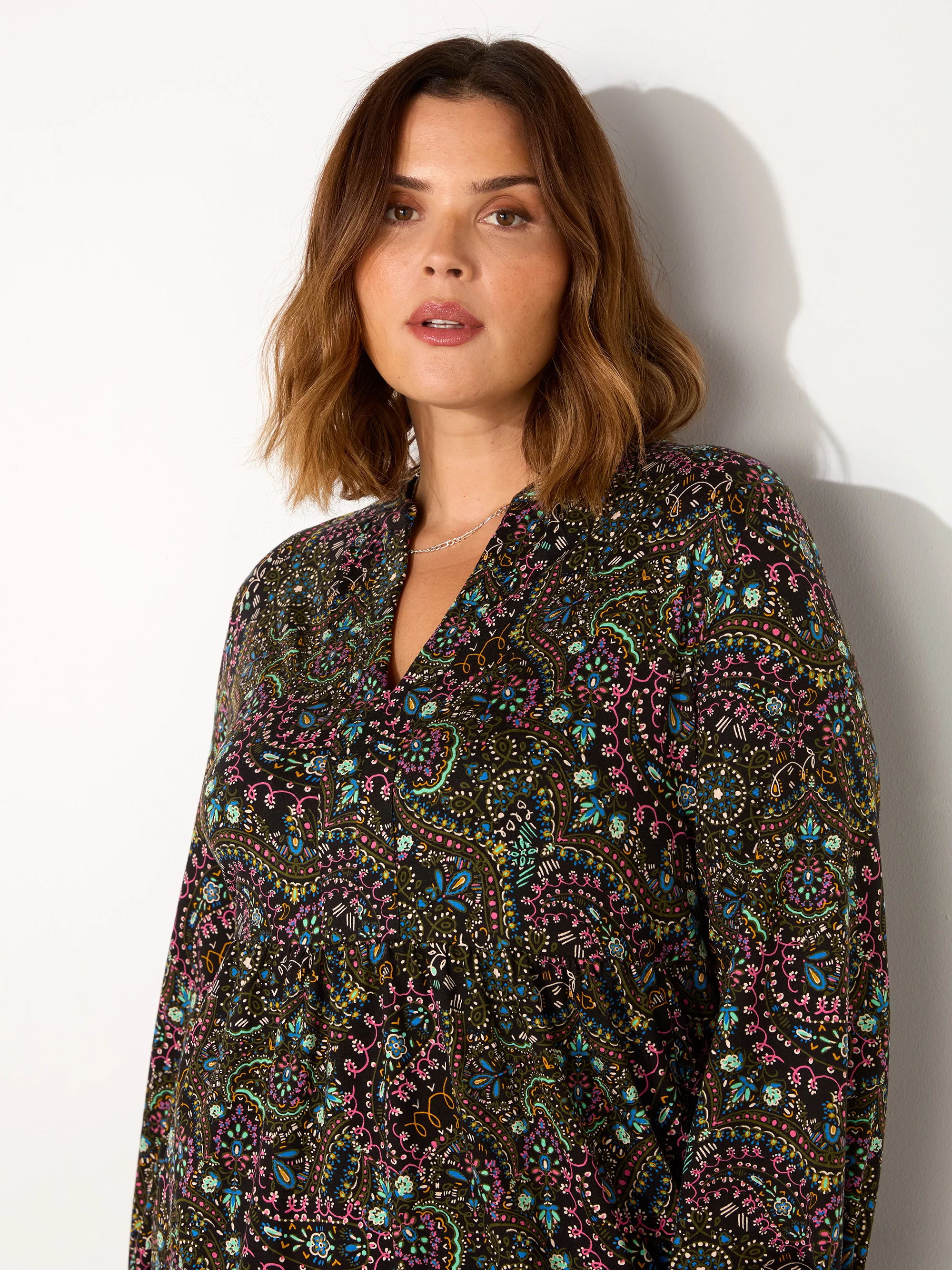 Multi Paisley Jersey Nehru Collar Tunic - Image 3