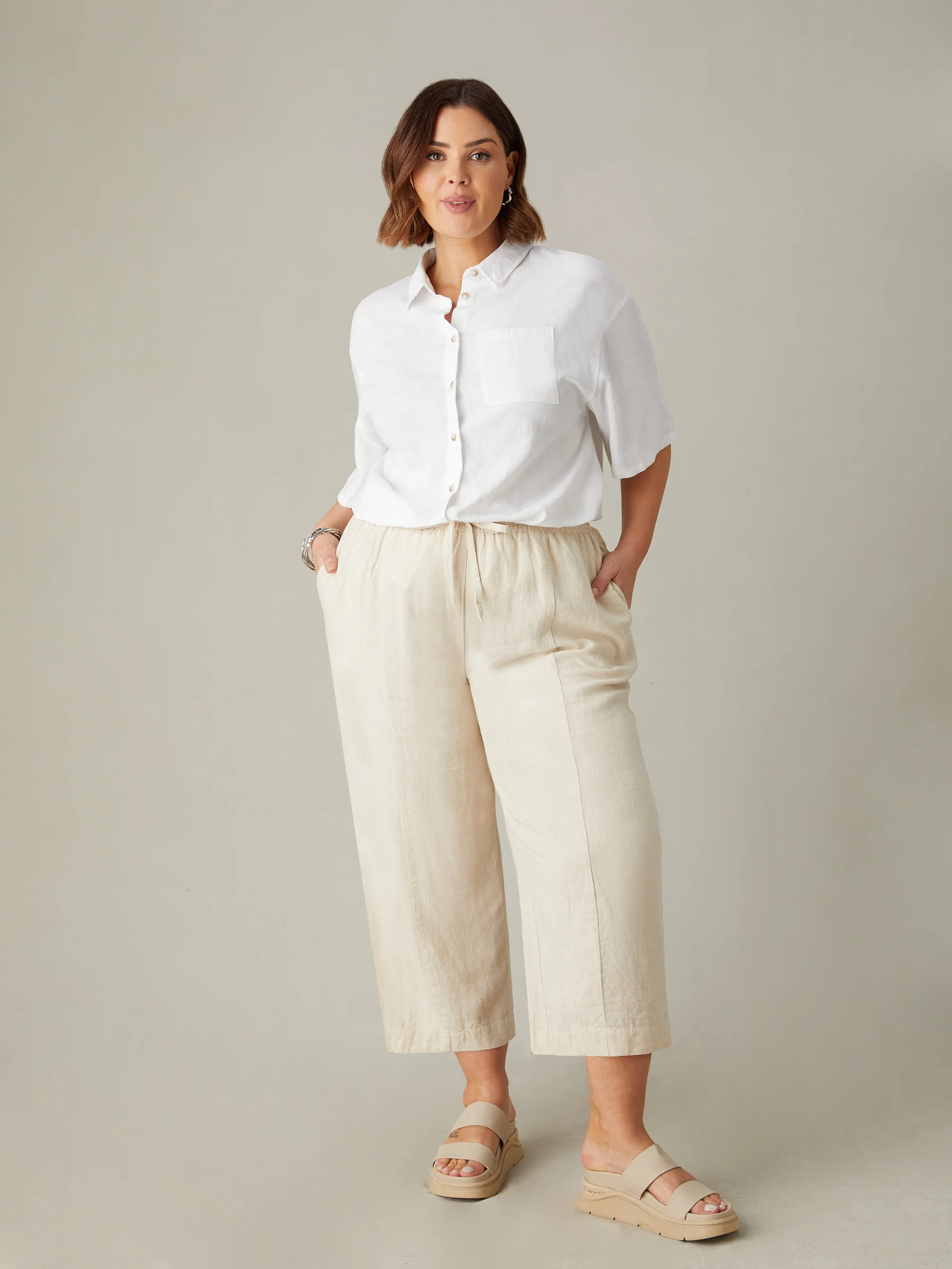 Natural Linen Blend Wide Leg Cropped Trousers - Image 2