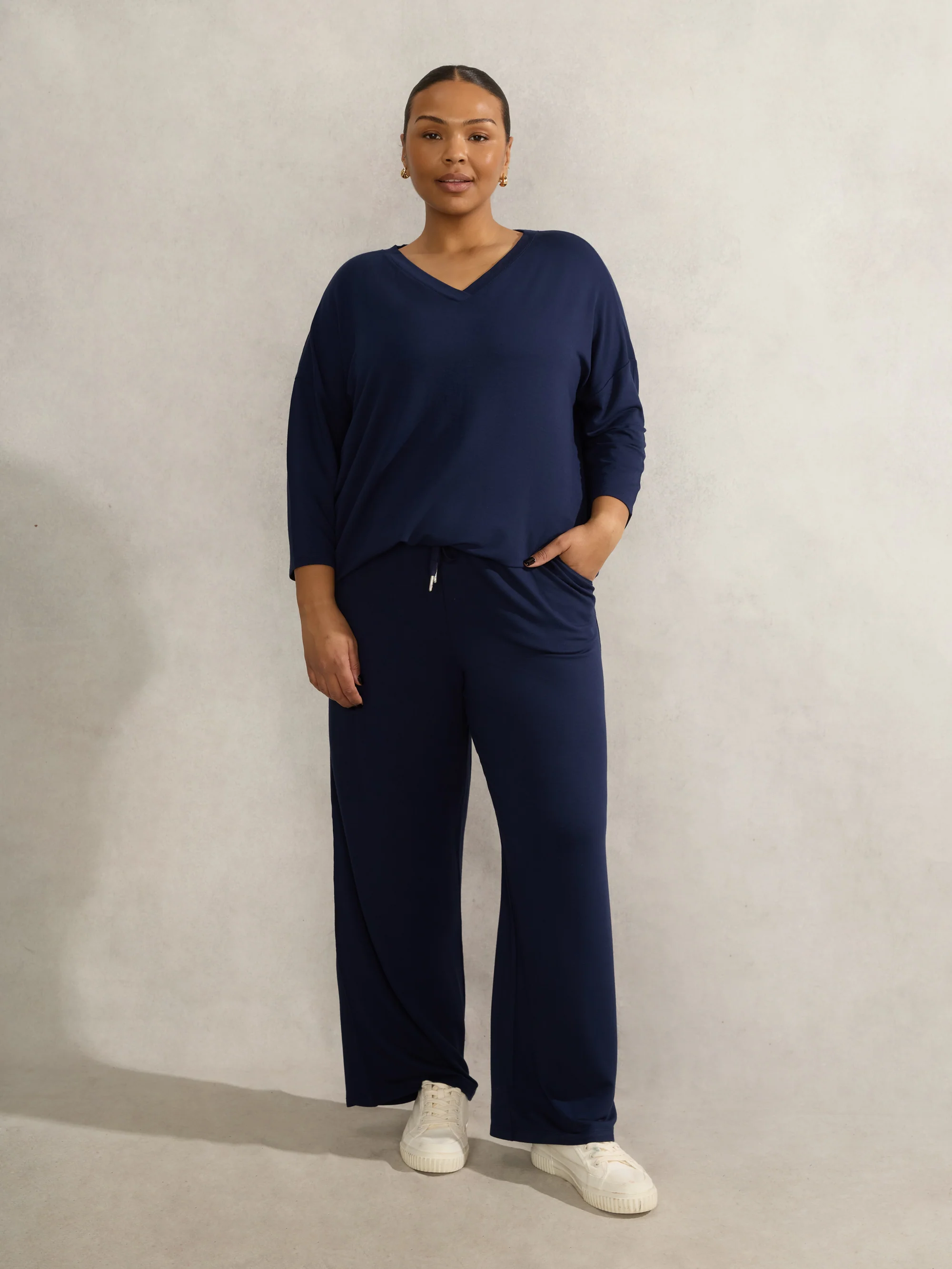 Navy Lightweight Supersoft 3/4 Sleeve Top - Image 3