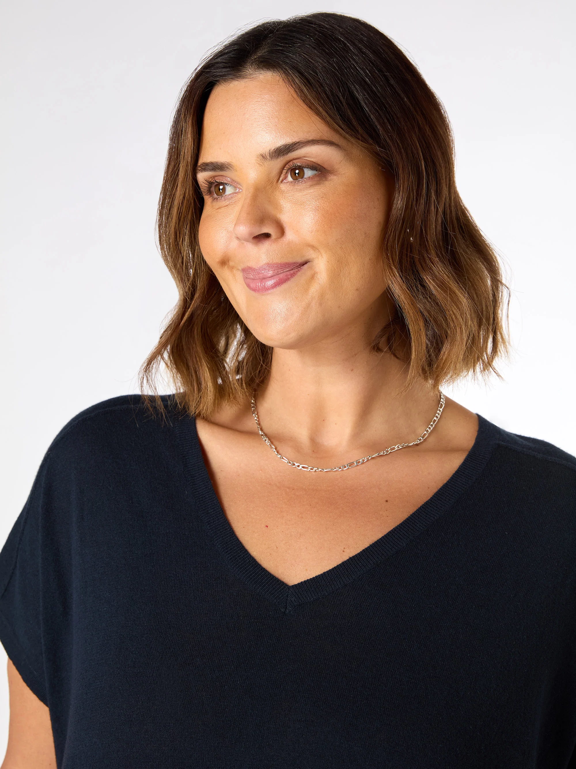 Navy Linen Blend V-Neck Knitted Top - Image 4