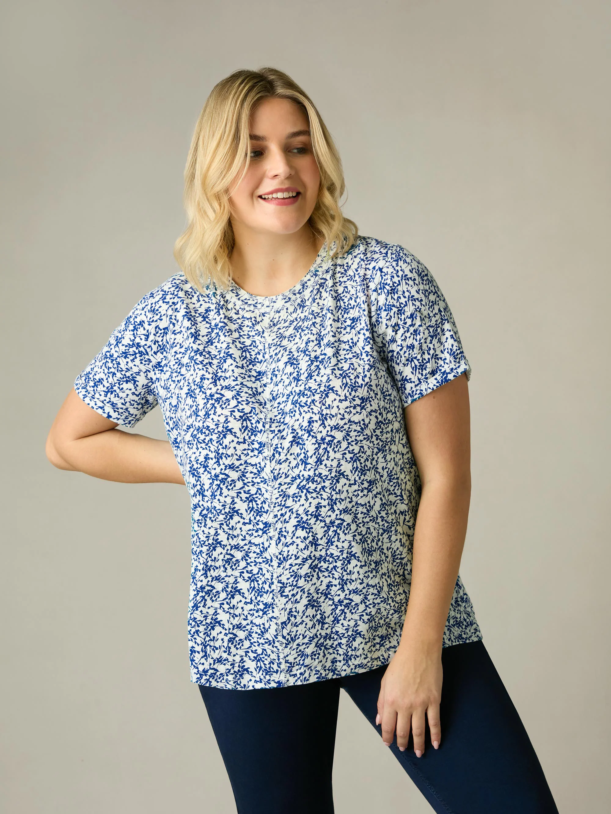 Navy Print Cotton Slub Round Neck T-Shirt - Image 4