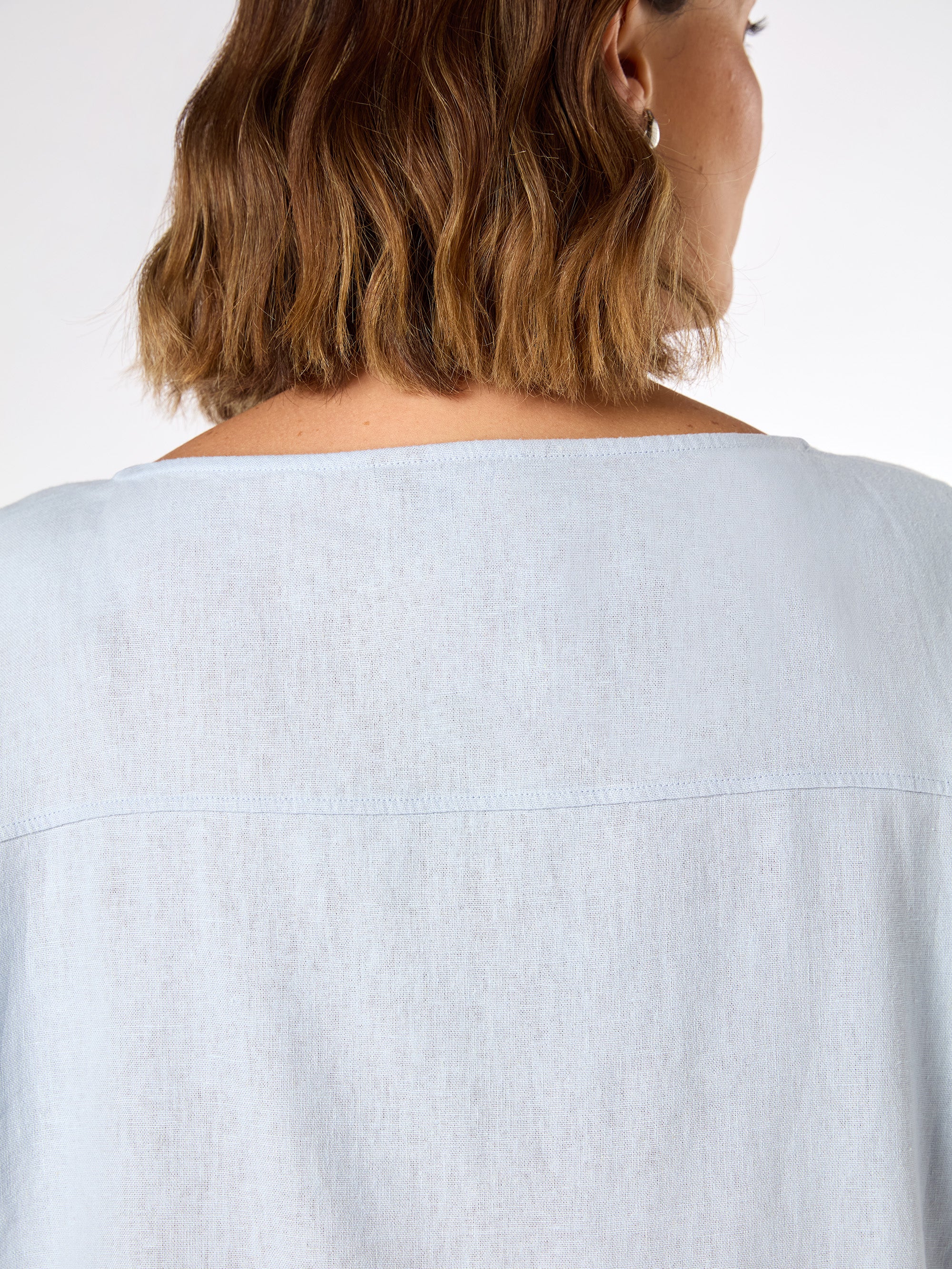 Pale Blue Linen Blend Seamed Detail Top - Image 5