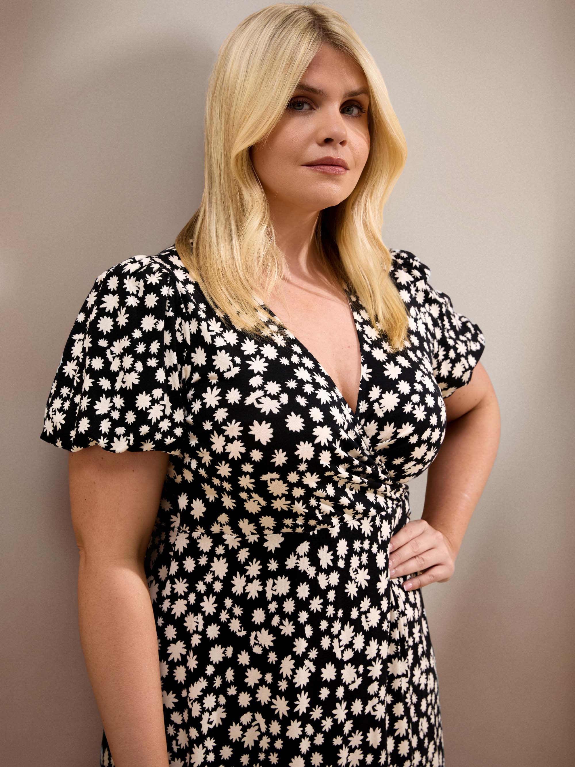 Black Ditsy Print Wrap Front Midi Dress with Short Sleeves - Image 4