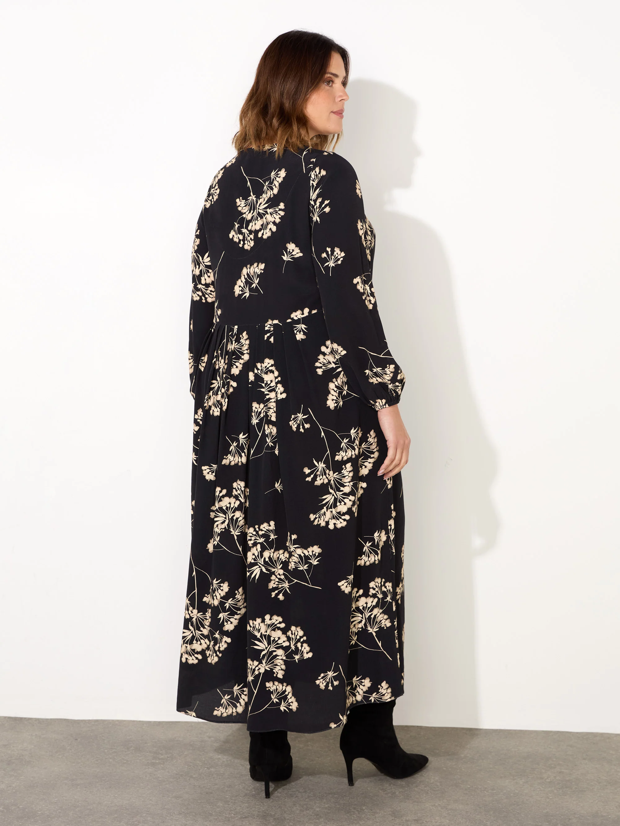 Petite Black Floral Tie Front Midi Dress - Image 8