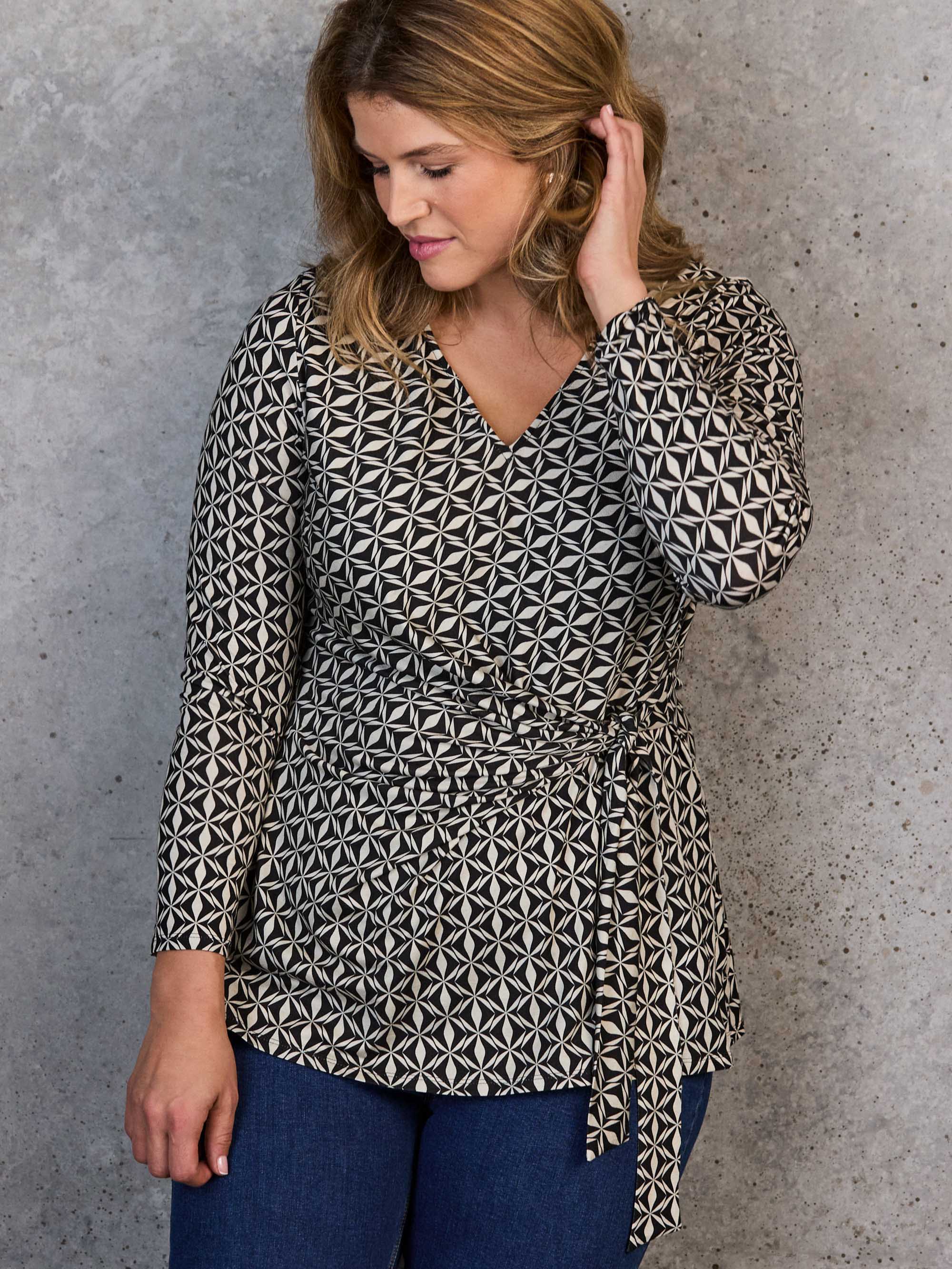 Black Geo Print V-Neck Side Tie Tunic - Image 3