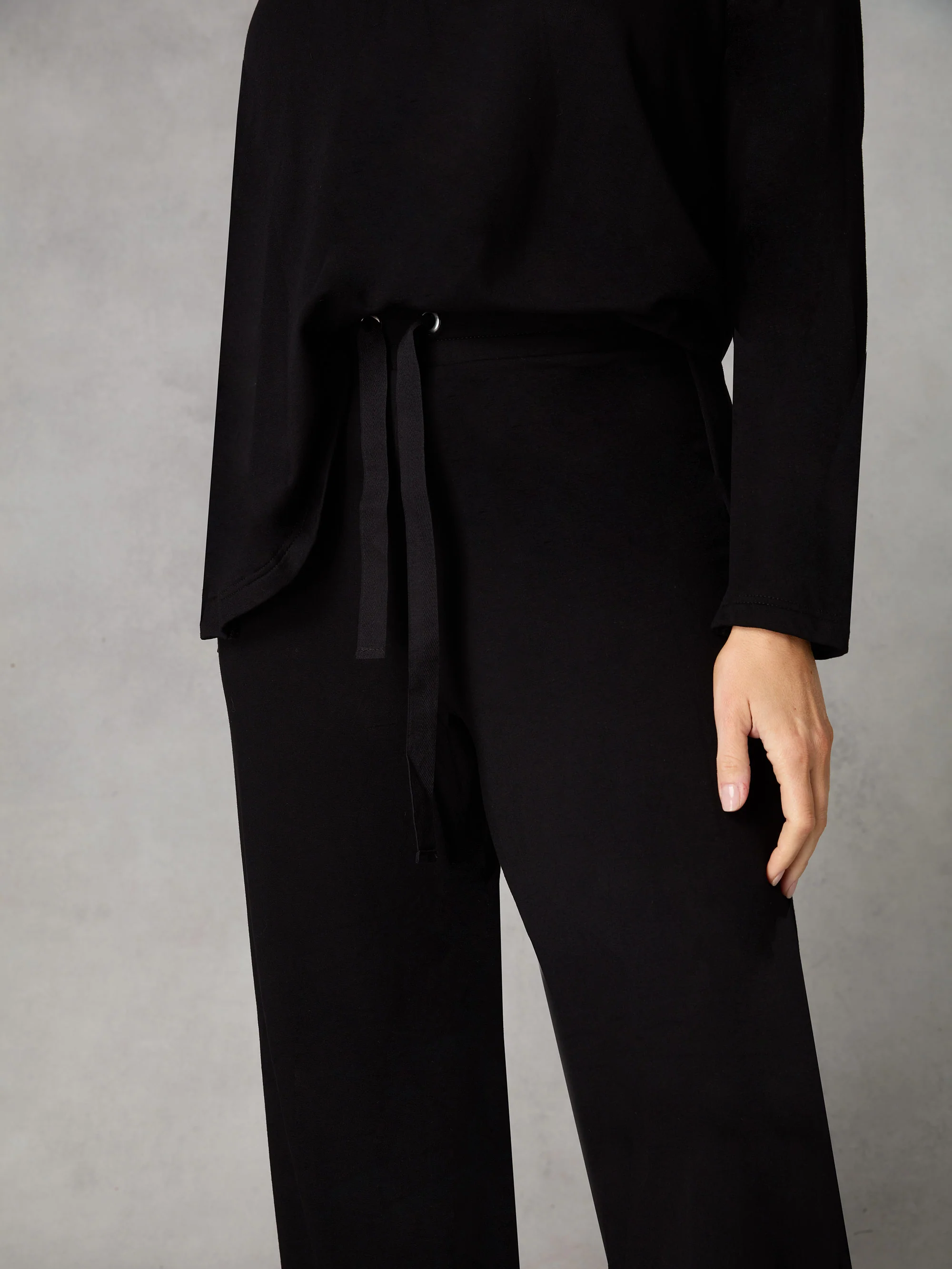 Petite Black Jersey Wide Leg Joggers - Image 2