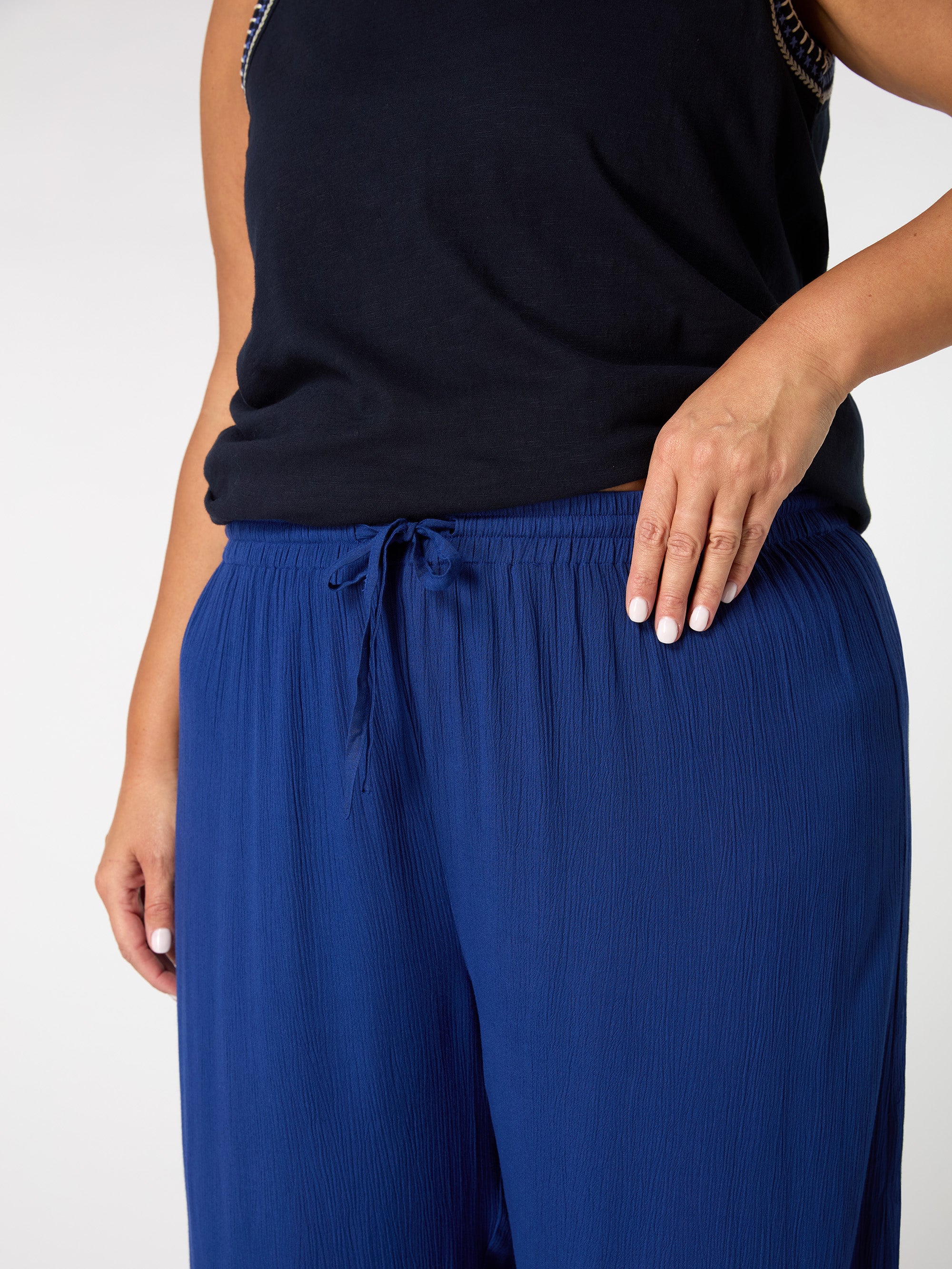 Petite Blue Crinkle Drawstring Trouser - Image 2