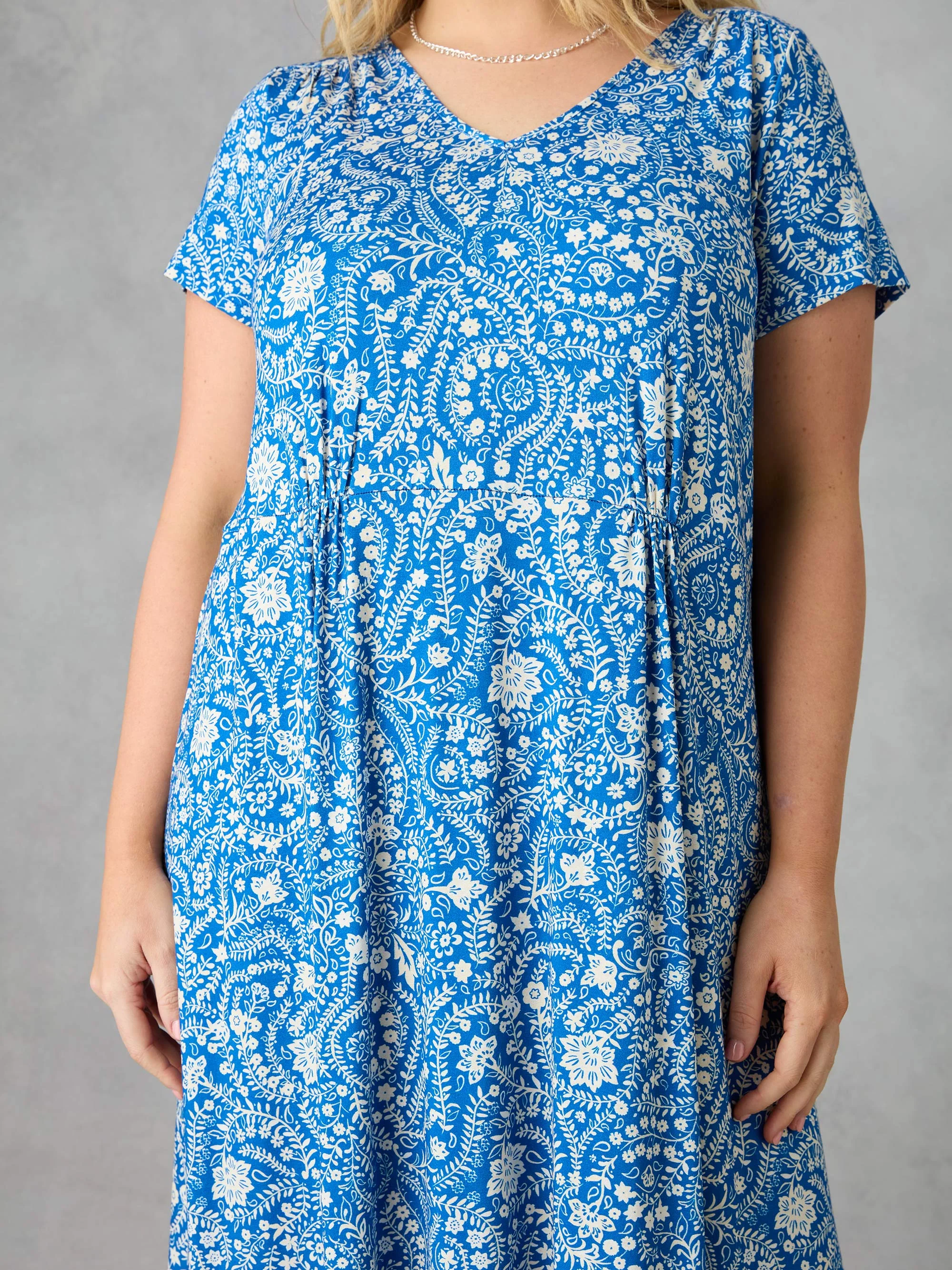 Petite Blue Paisley Jersey Midi Dress - Image 4