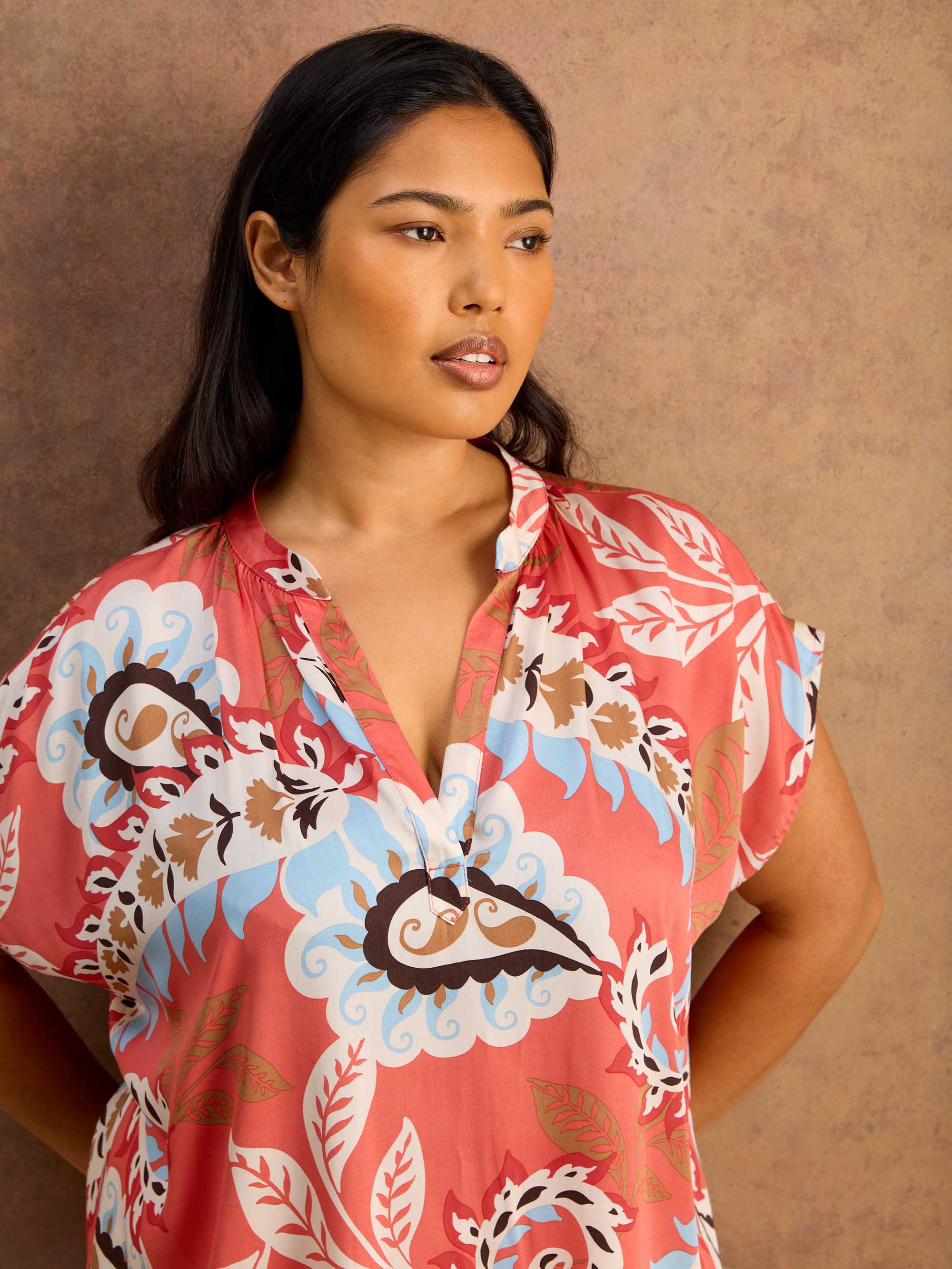 Petite Coral Paisley Print Short Sleeve Top - Image 3