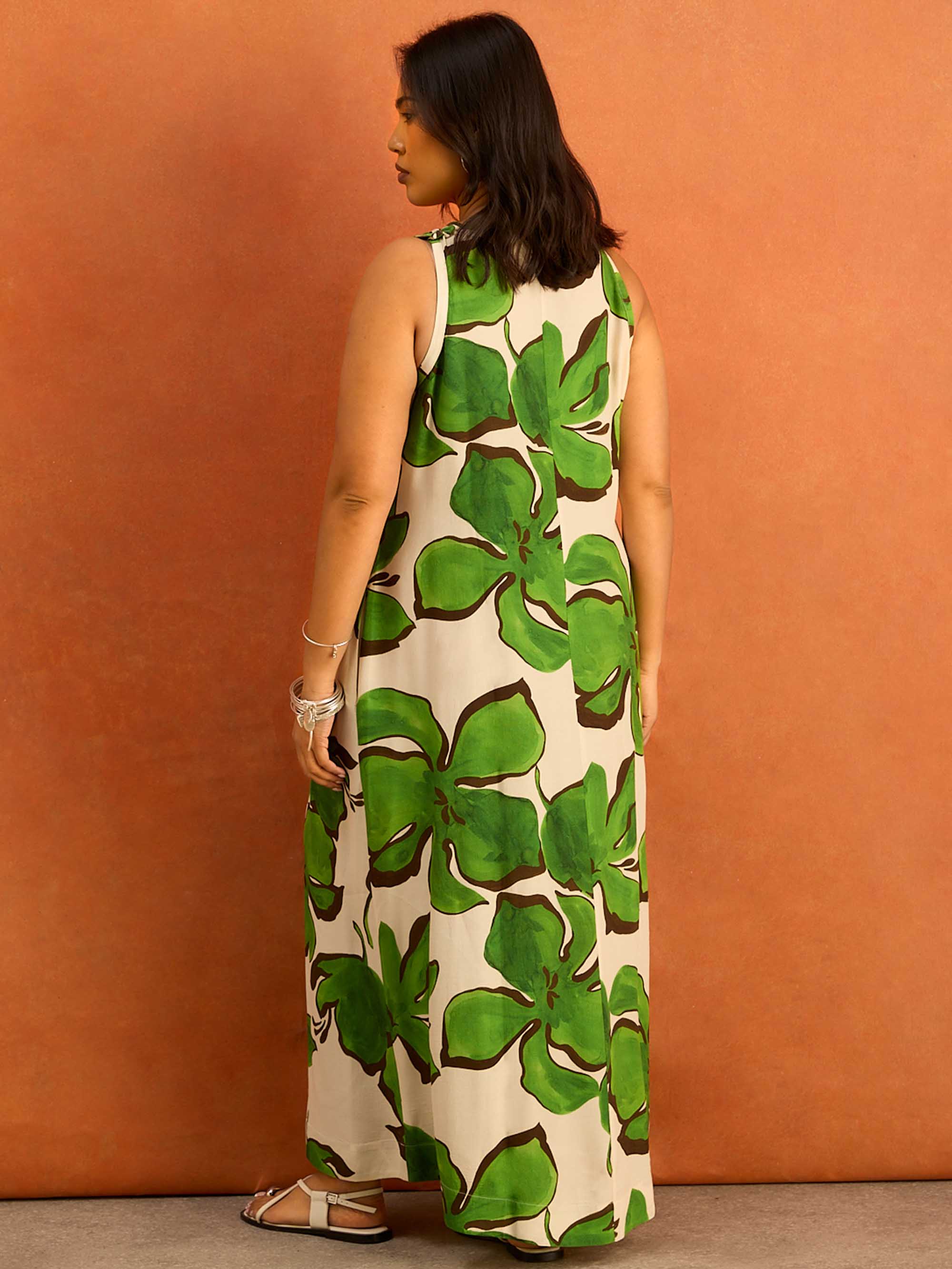 Petite Green Floral Print Scoop Neck Maxi Dress - Image 5